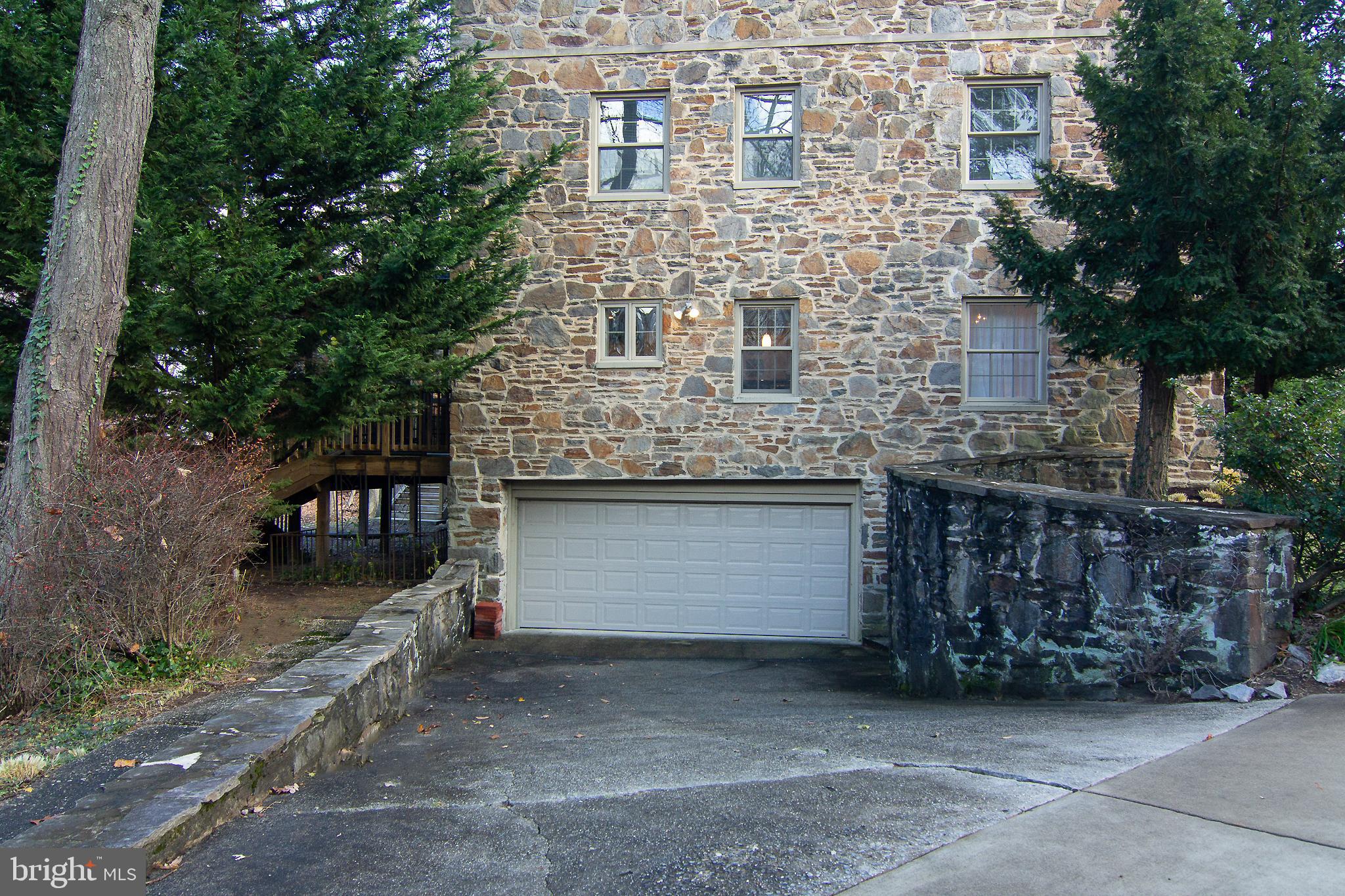 TOWSON ESTATES - Residential