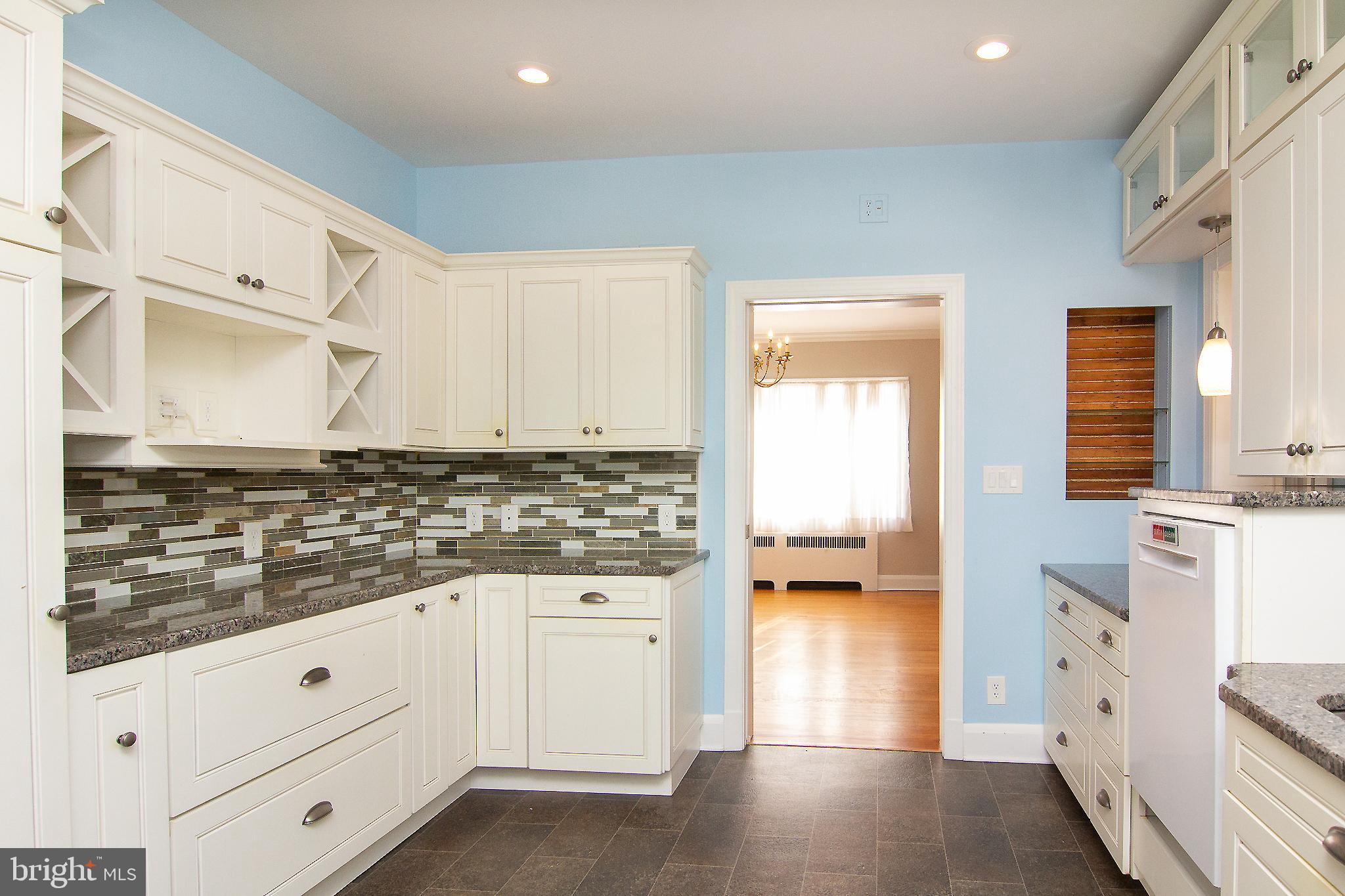 TOWSON ESTATES - Residential