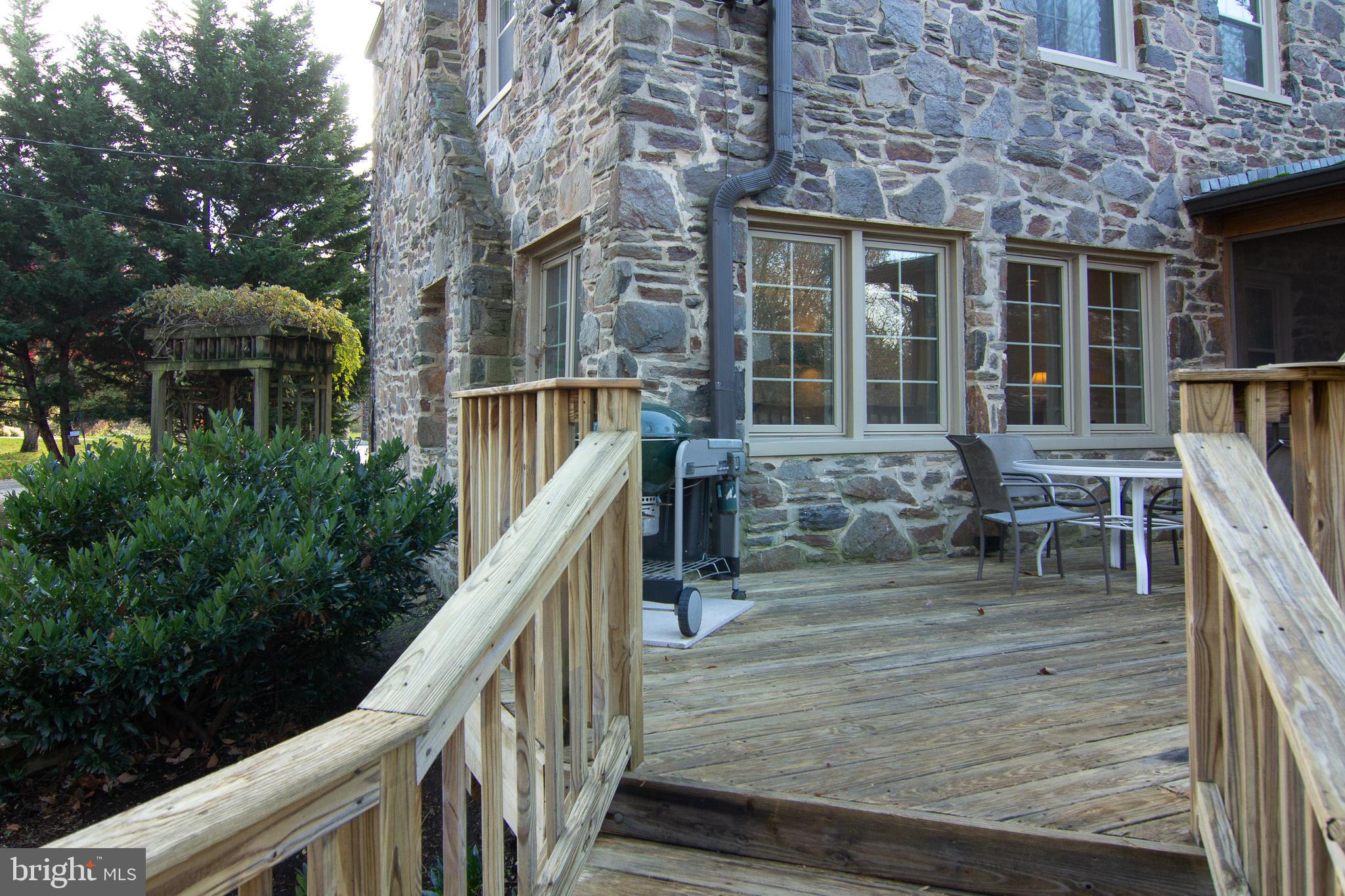 TOWSON ESTATES - Residential