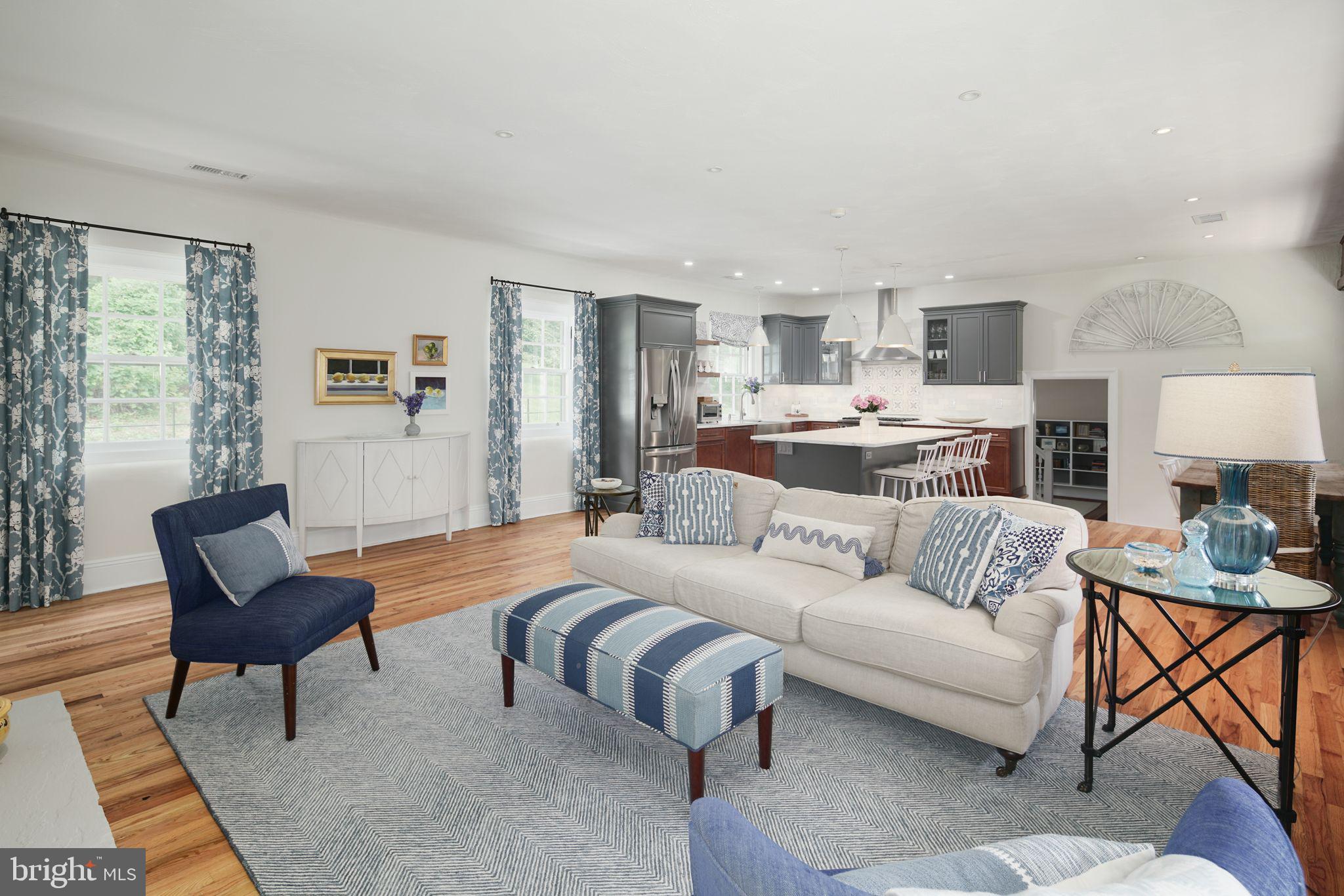 FOX HILL - Residential