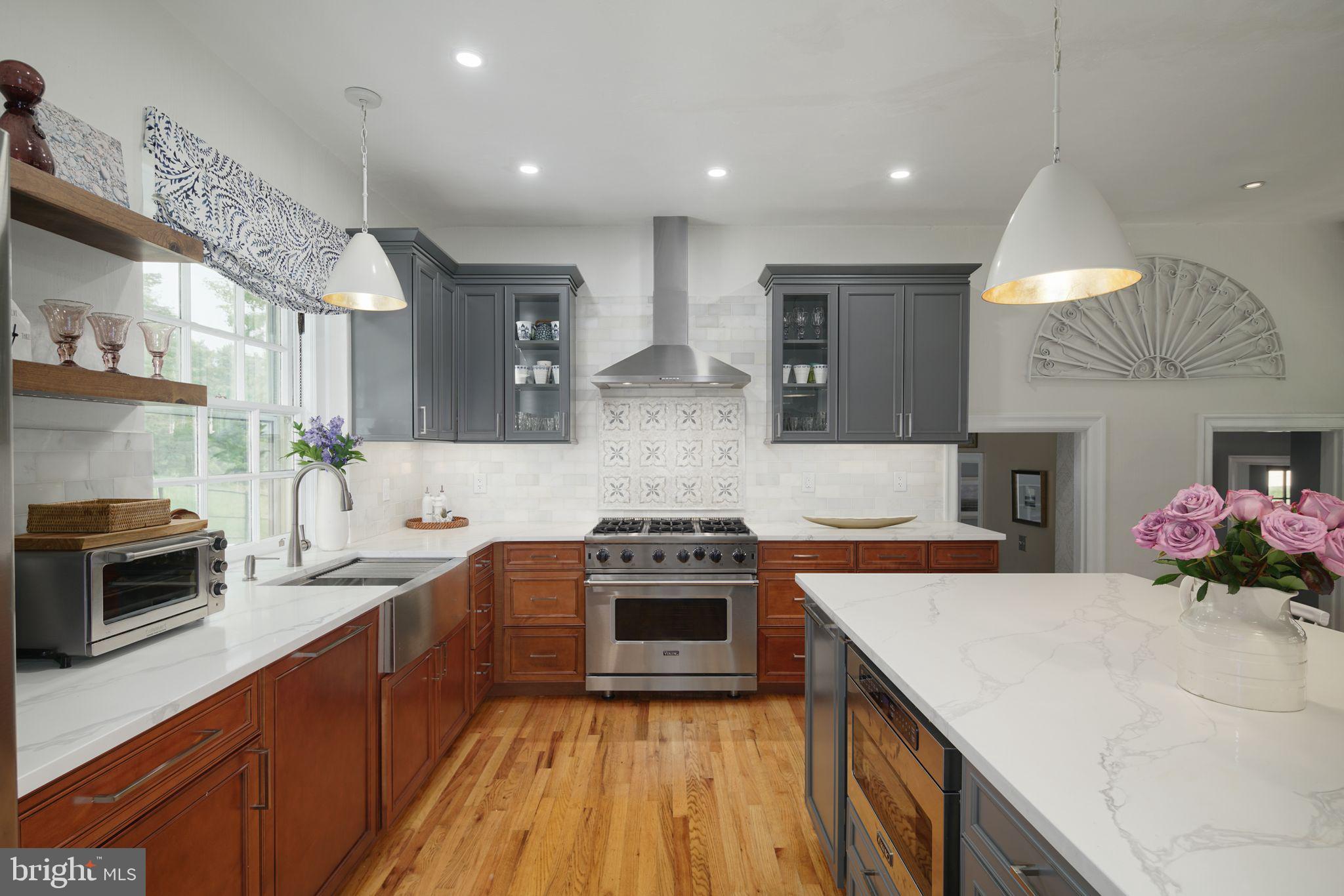 FOX HILL - Residential