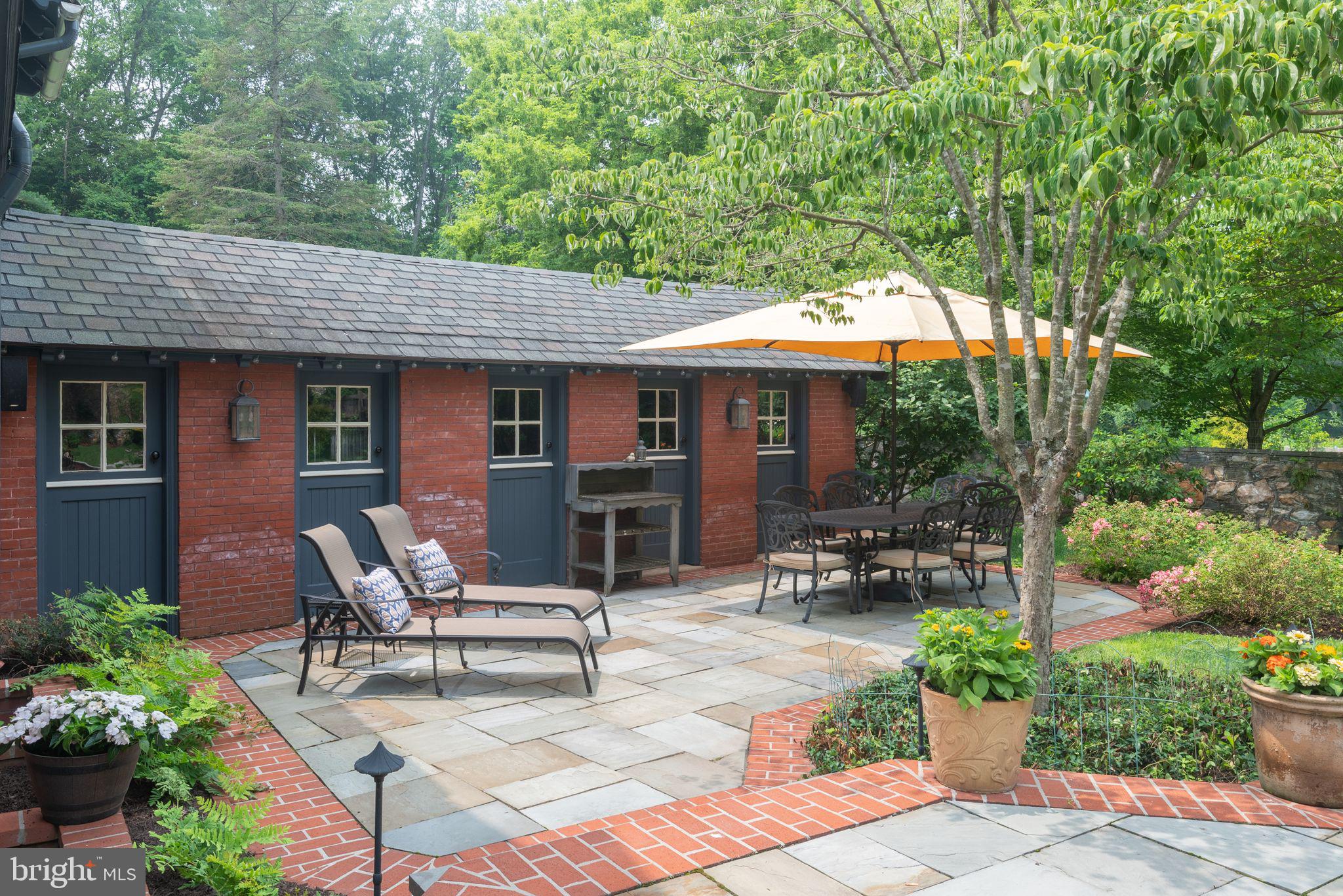 FOX HILL - Residential