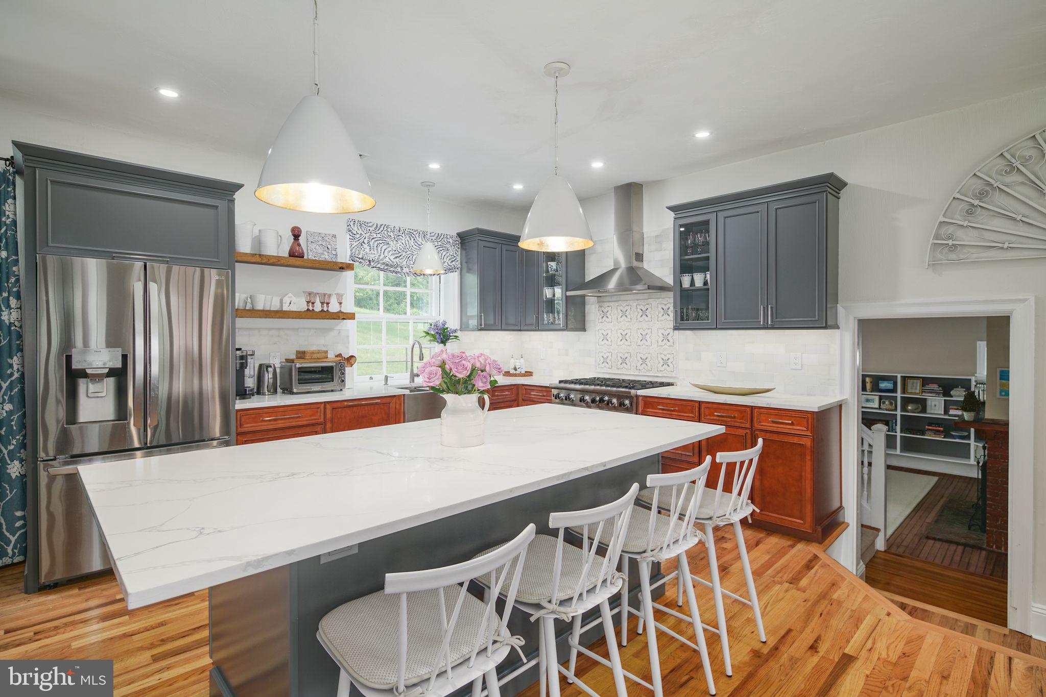 FOX HILL - Residential