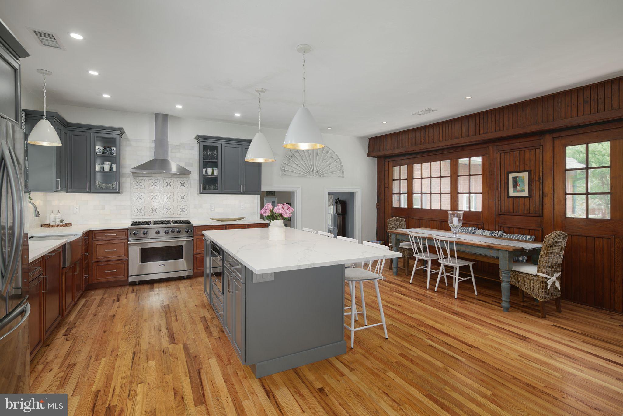 FOX HILL - Residential