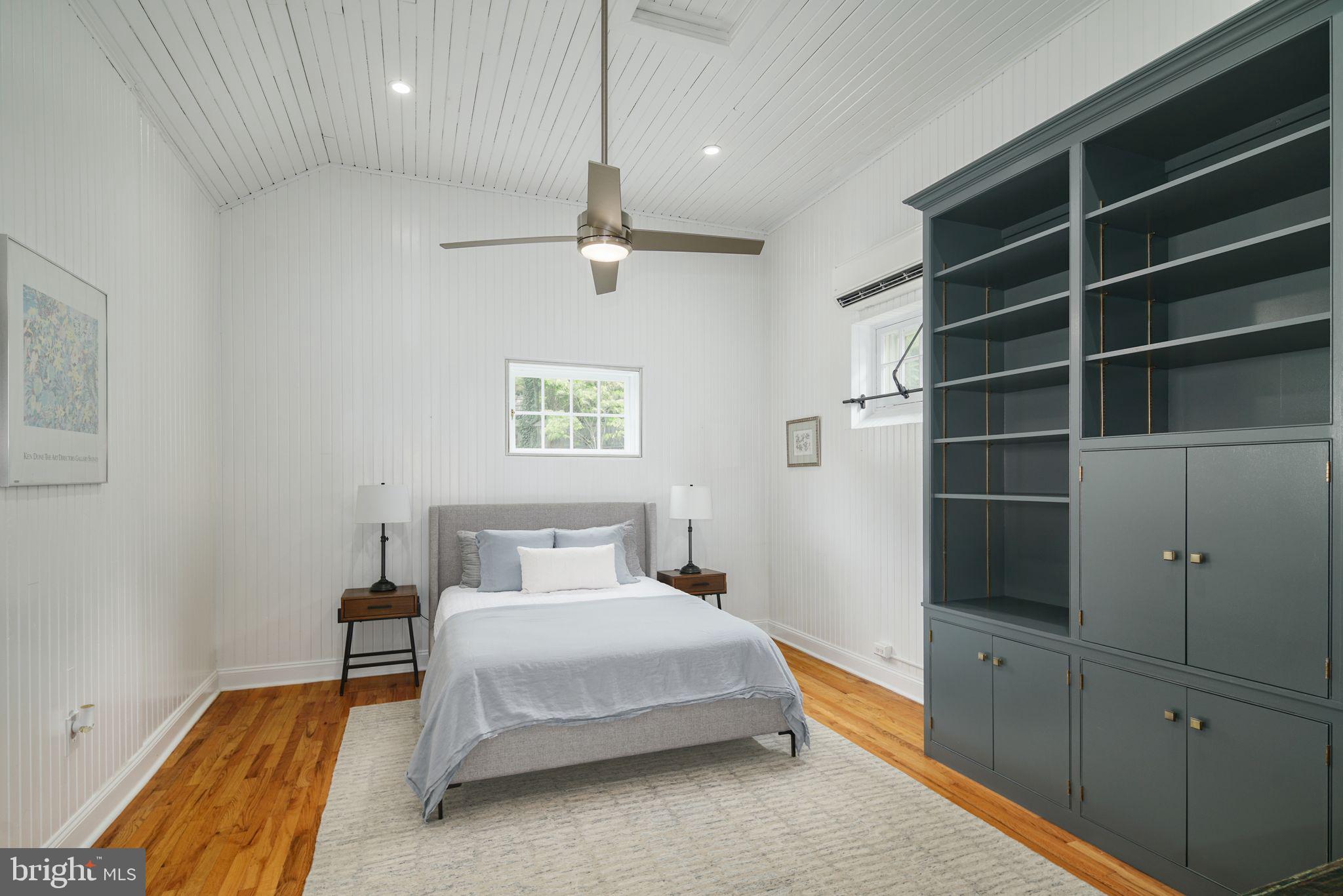 FOX HILL - Residential