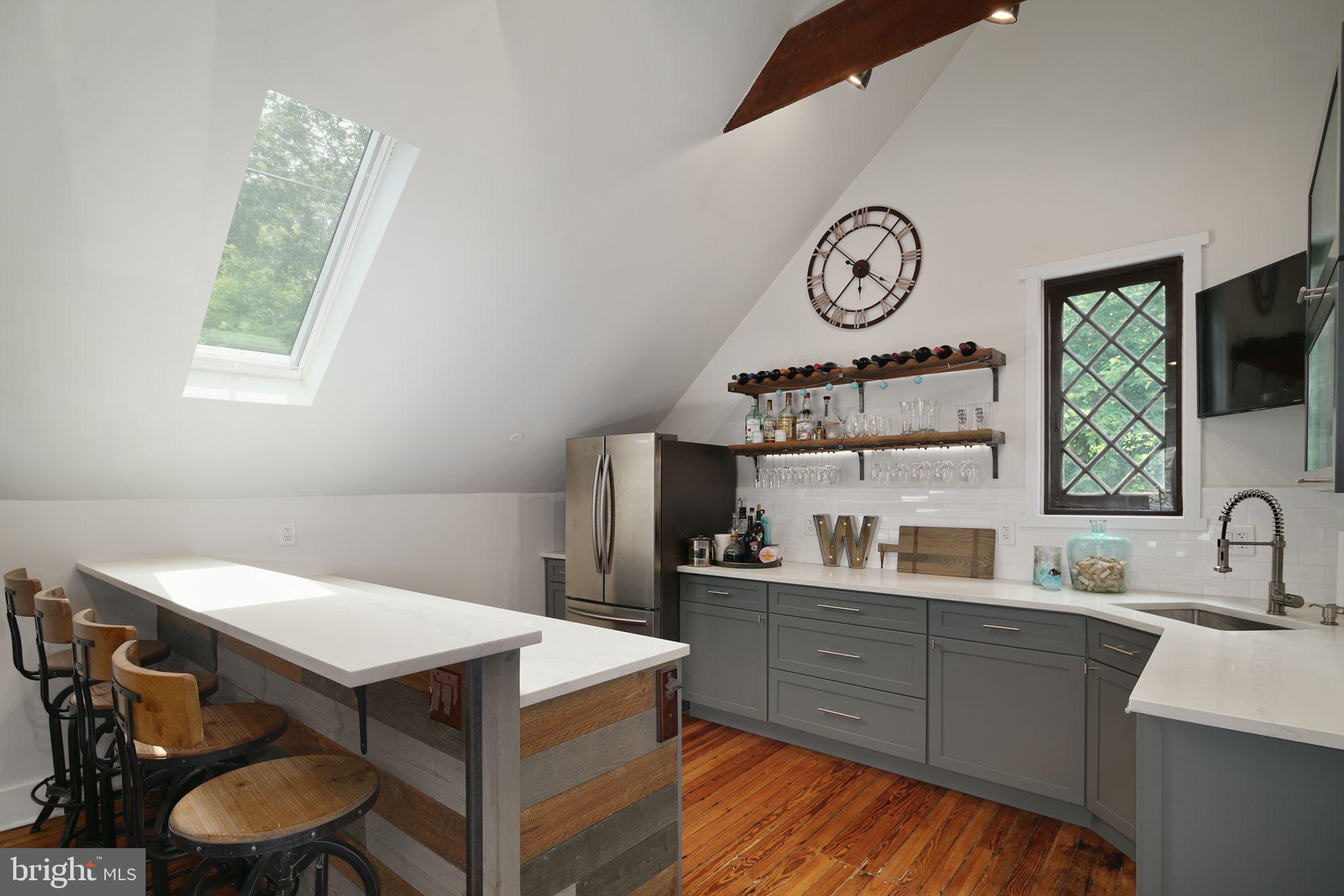 FOX HILL - Residential