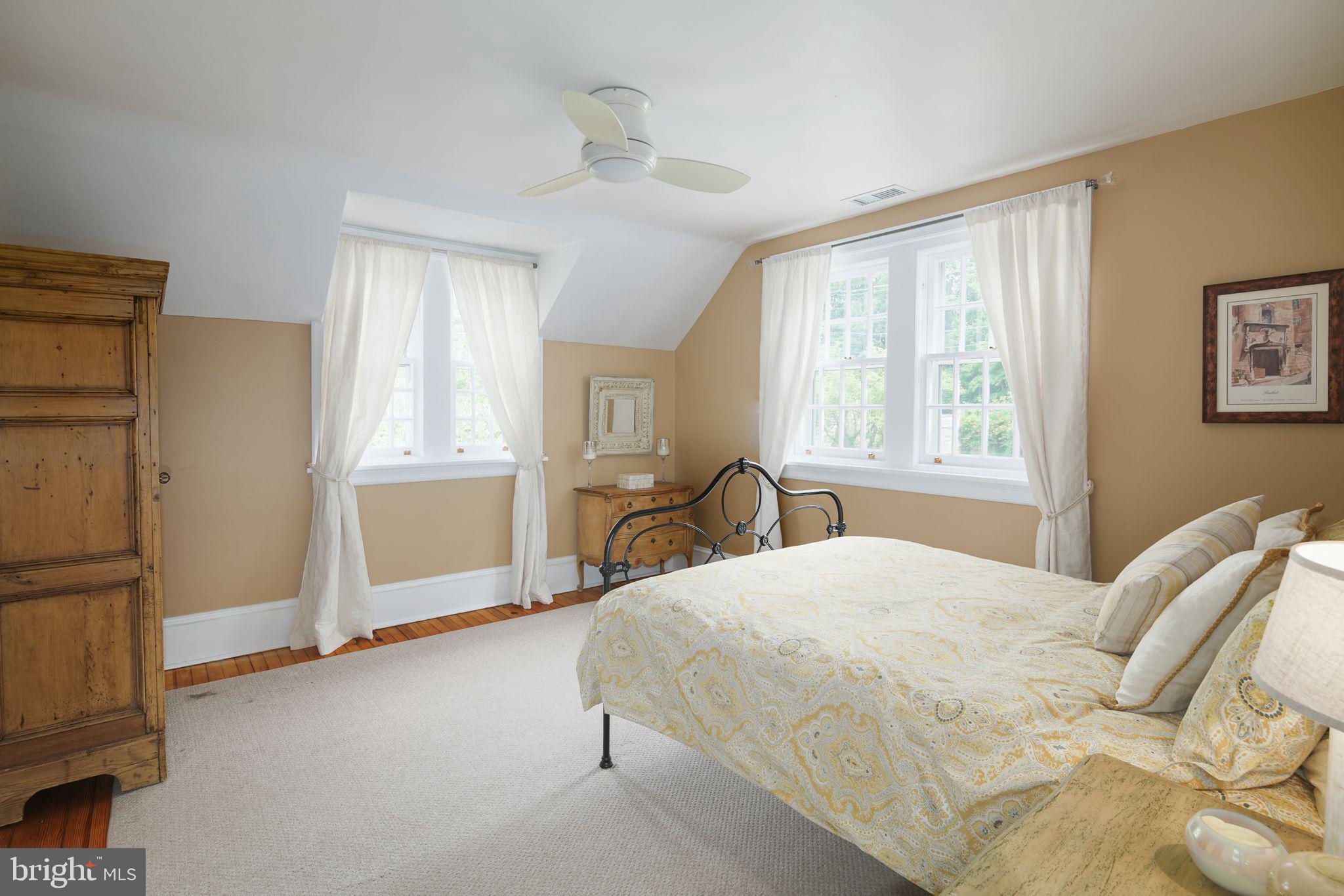 FOX HILL - Residential