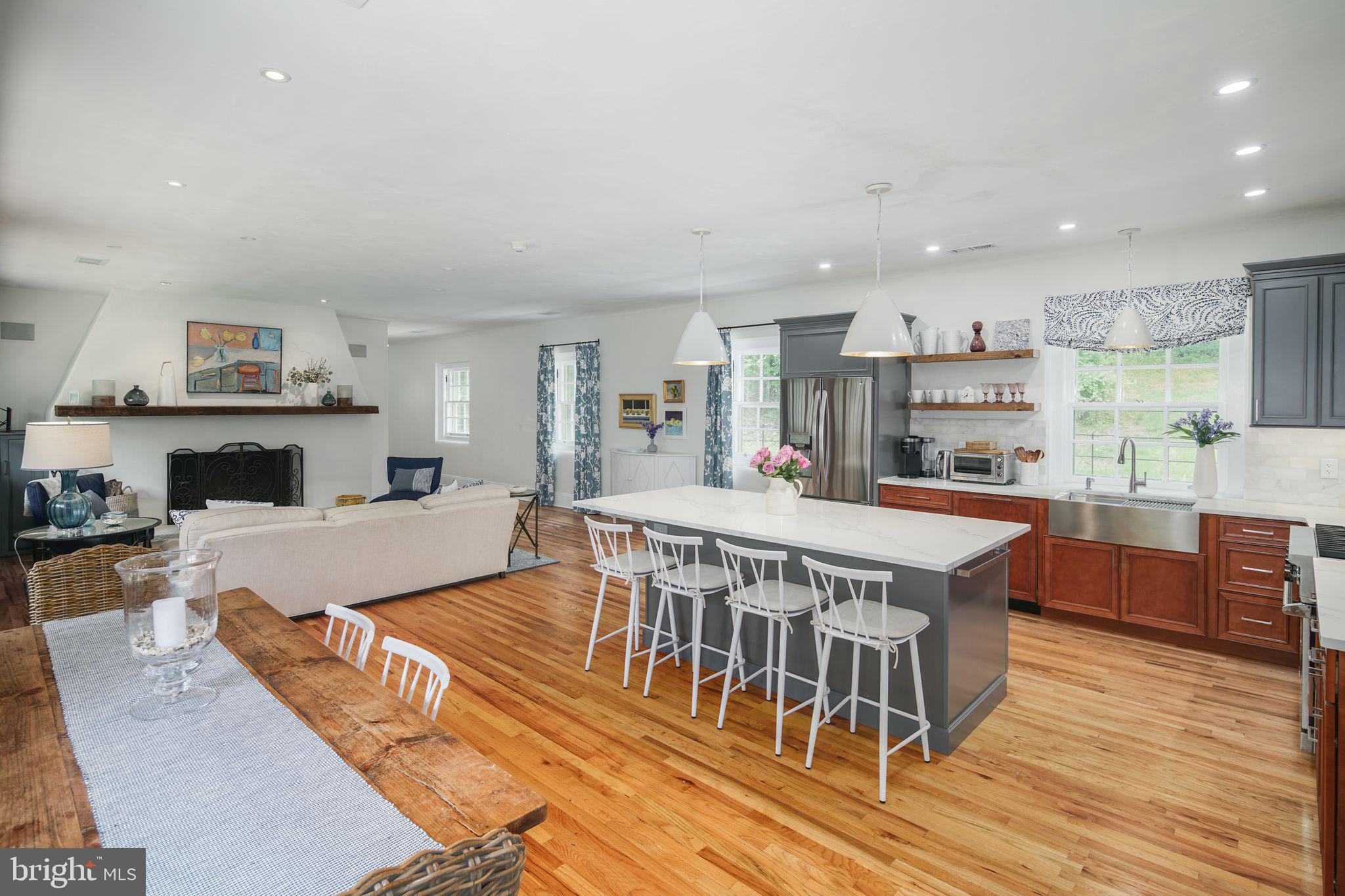 FOX HILL - Residential