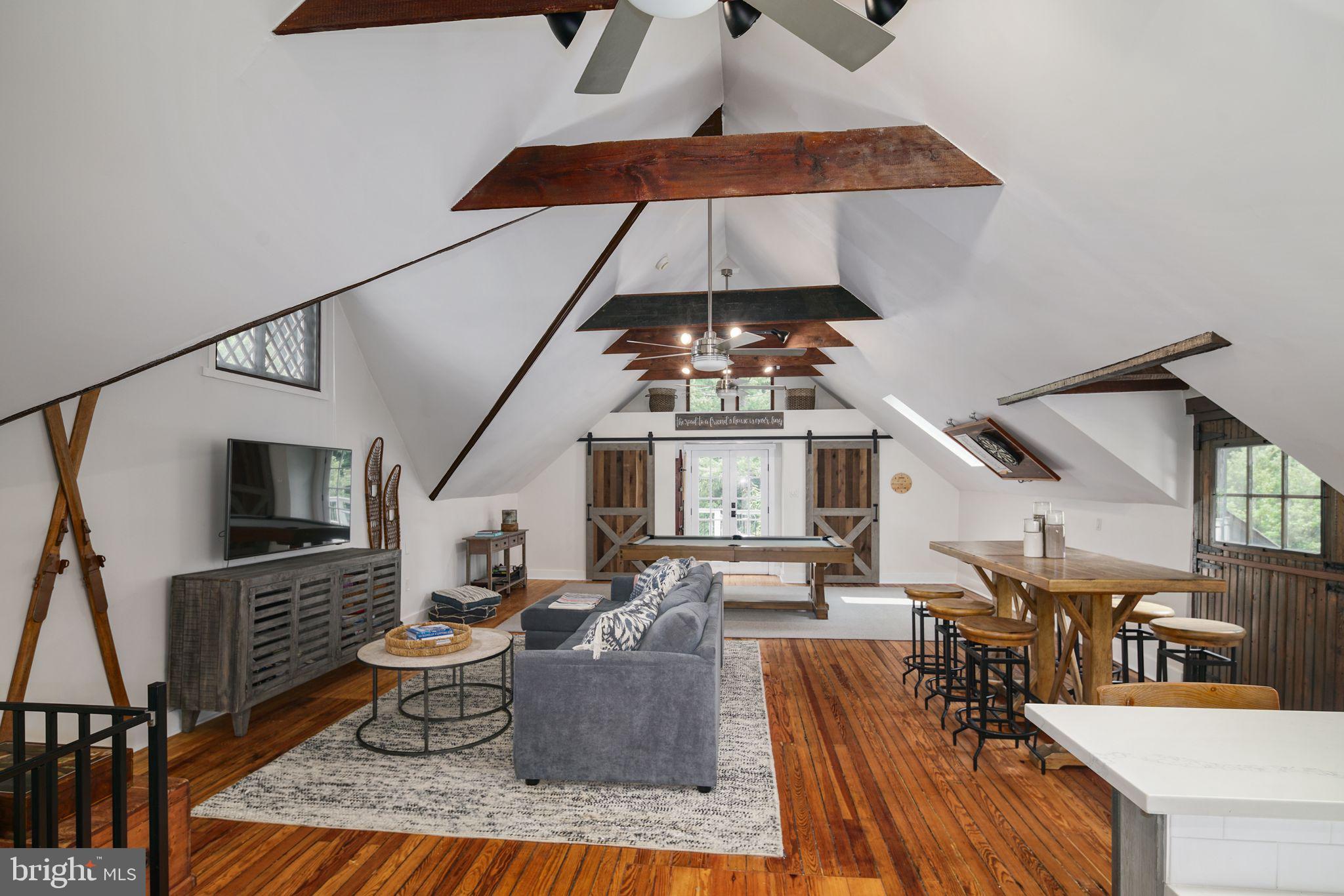 FOX HILL - Residential