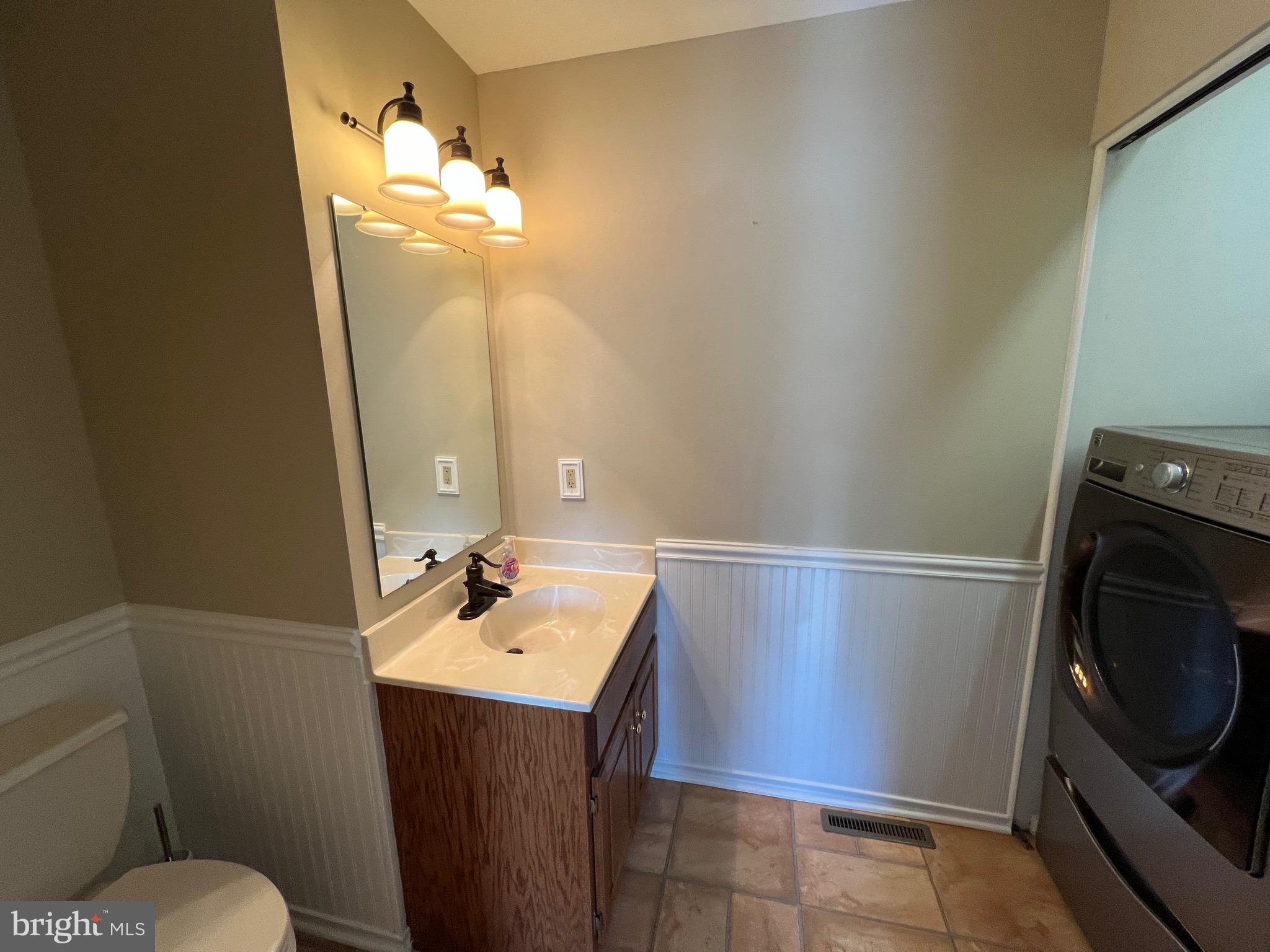 GLEN OAKS - Residential