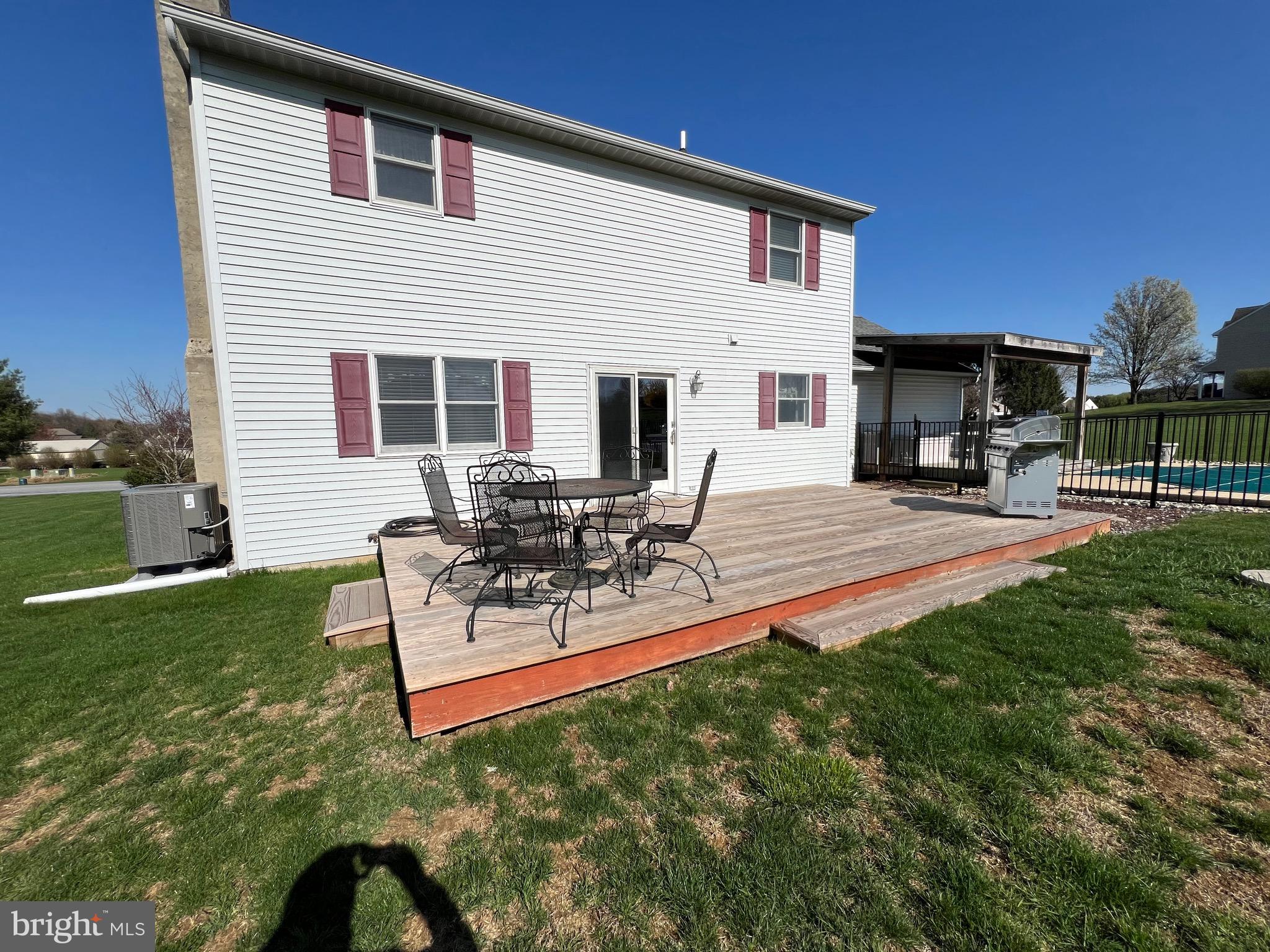 GLEN OAKS - Residential