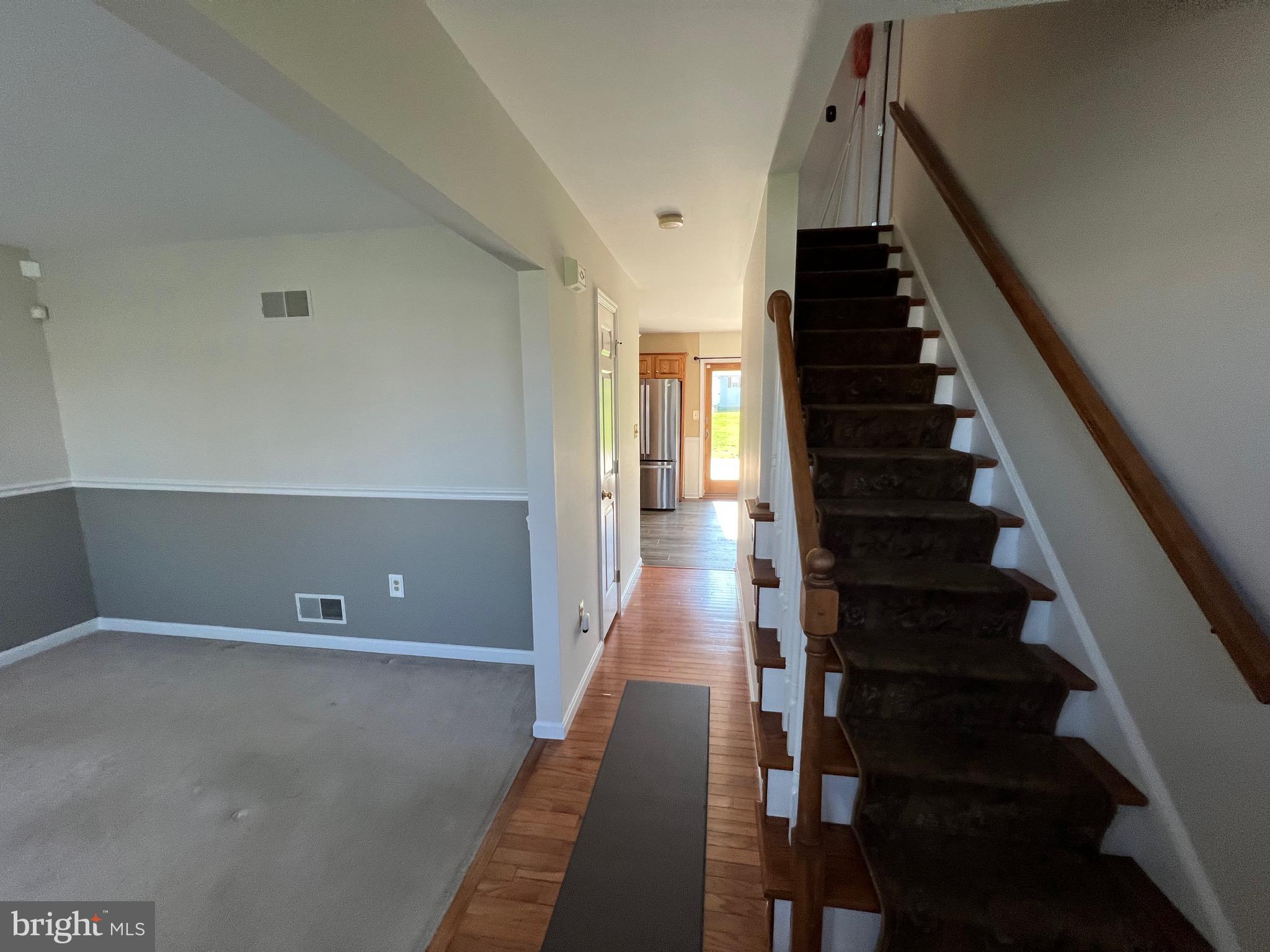 GLEN OAKS - Residential