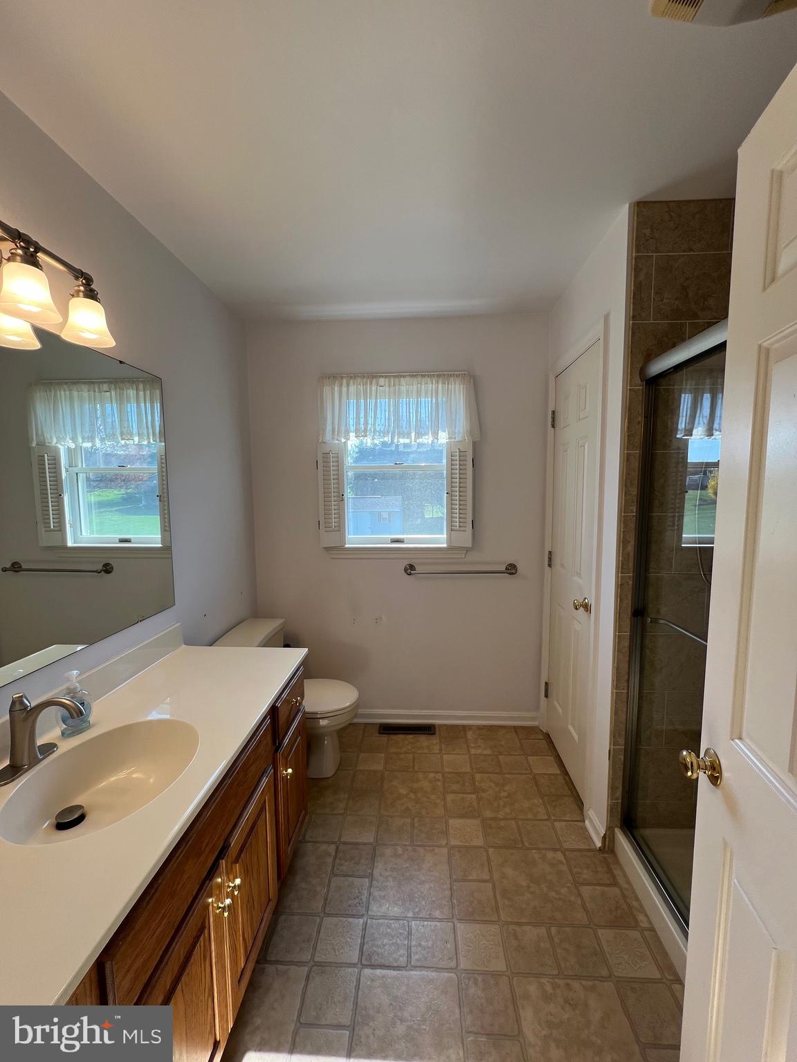 GLEN OAKS - Residential