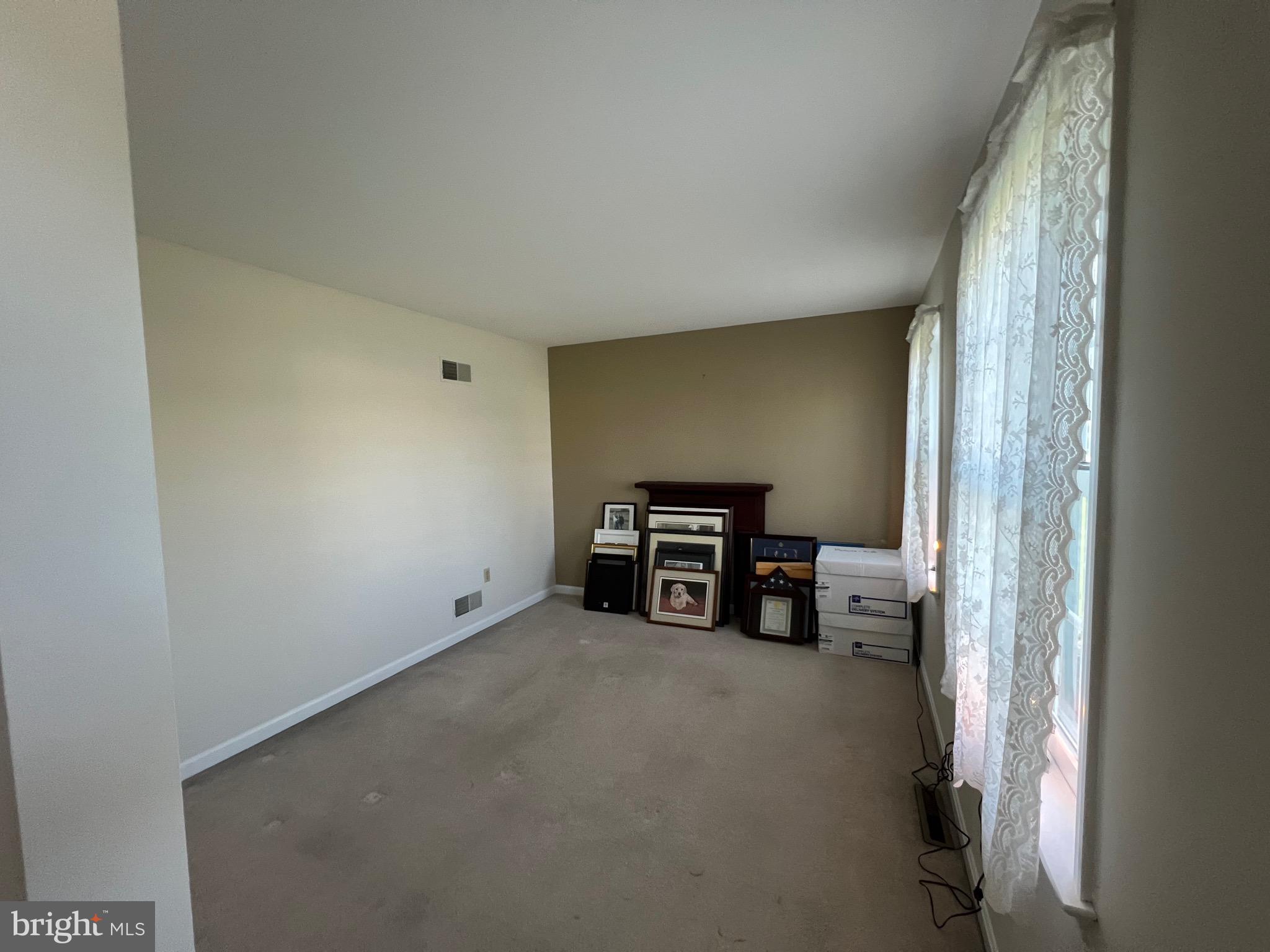 GLEN OAKS - Residential