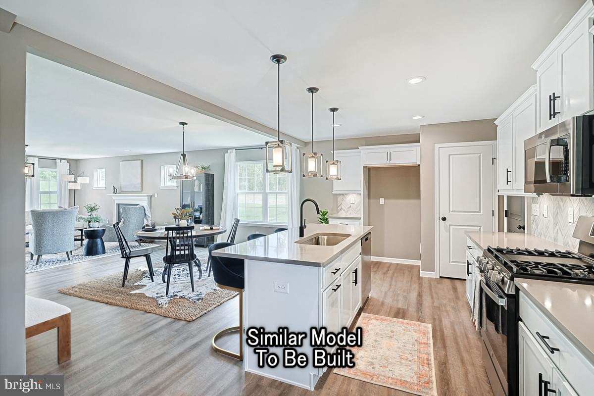 STONE MILL ESTATES - Residential