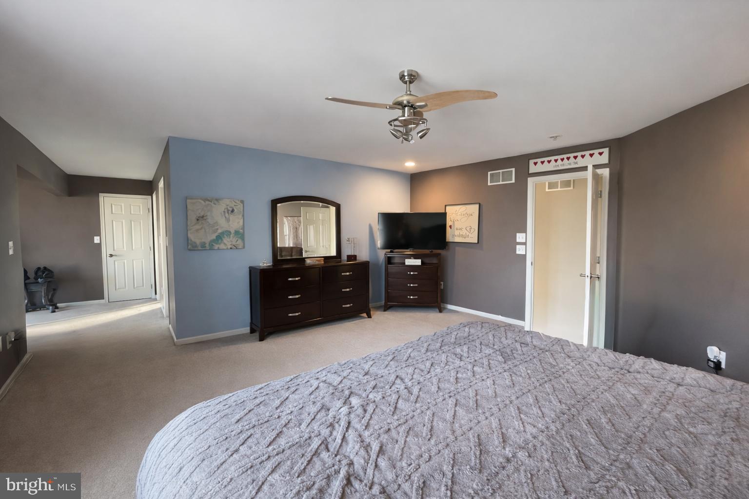 SUNSET KNOLL - Residential