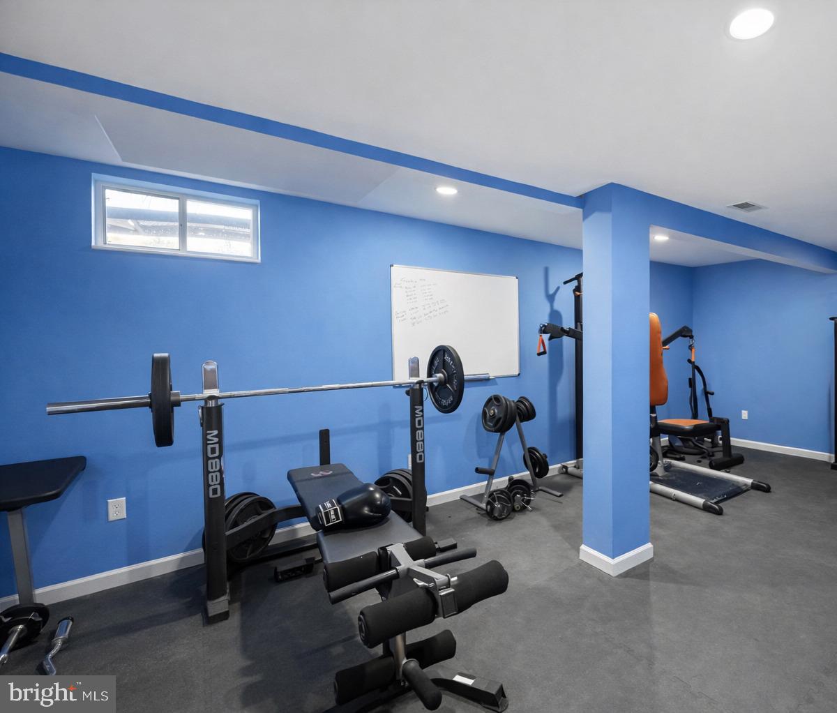 SUNSET KNOLL - Residential