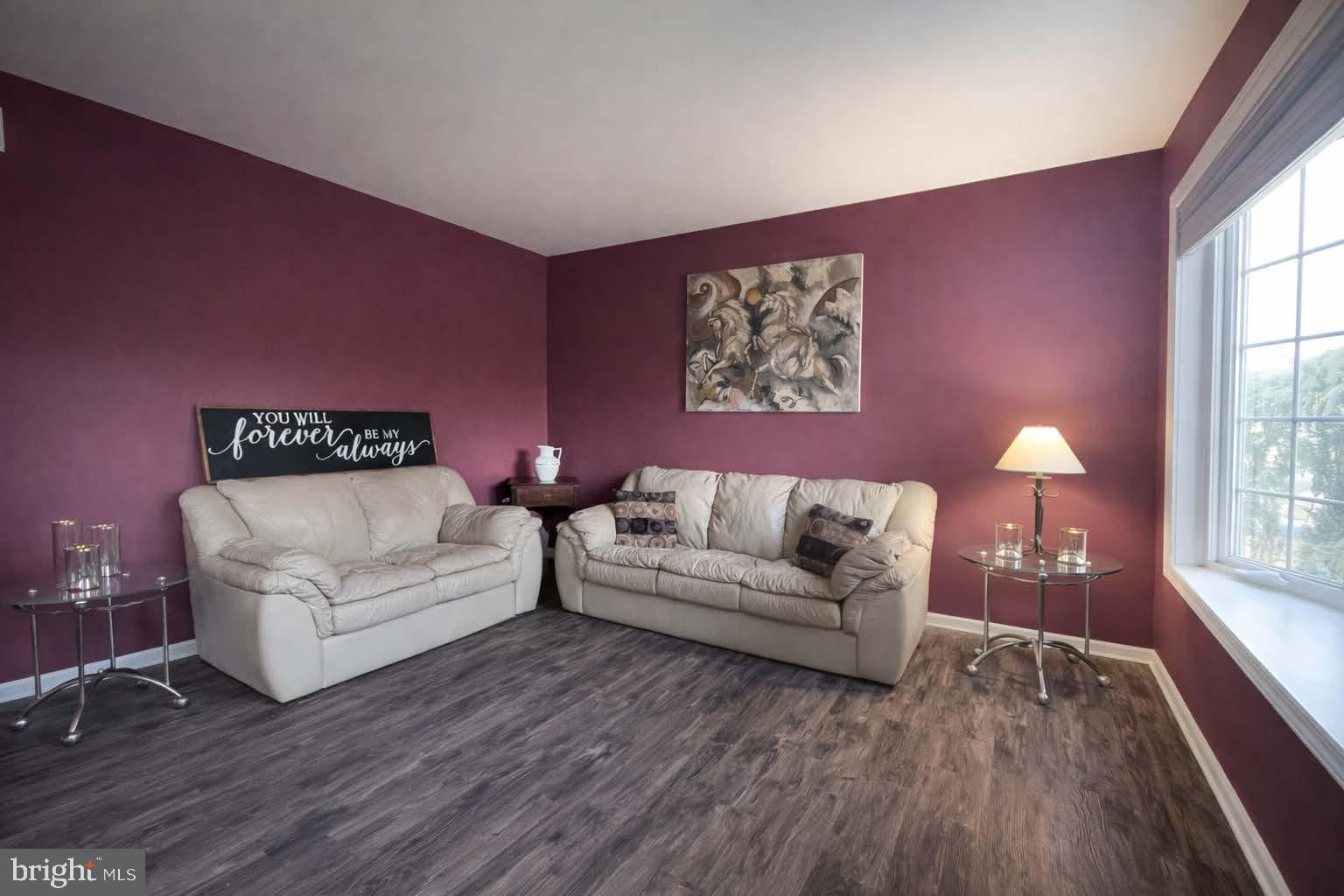 SUNSET KNOLL - Residential