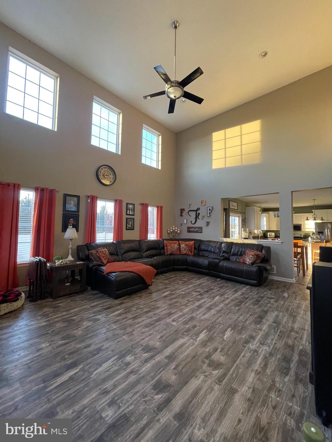 SUNSET KNOLL - Residential