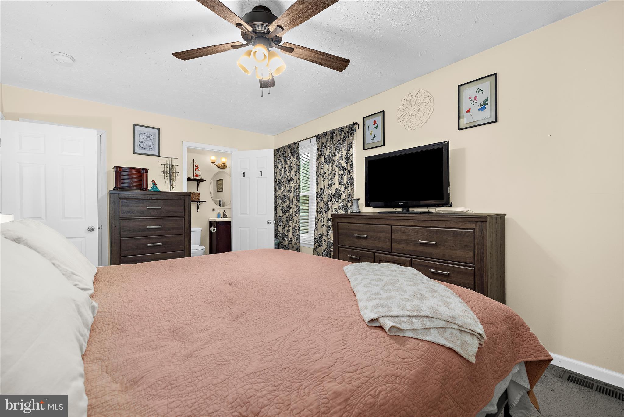 CHESTERFIELD - Residential
