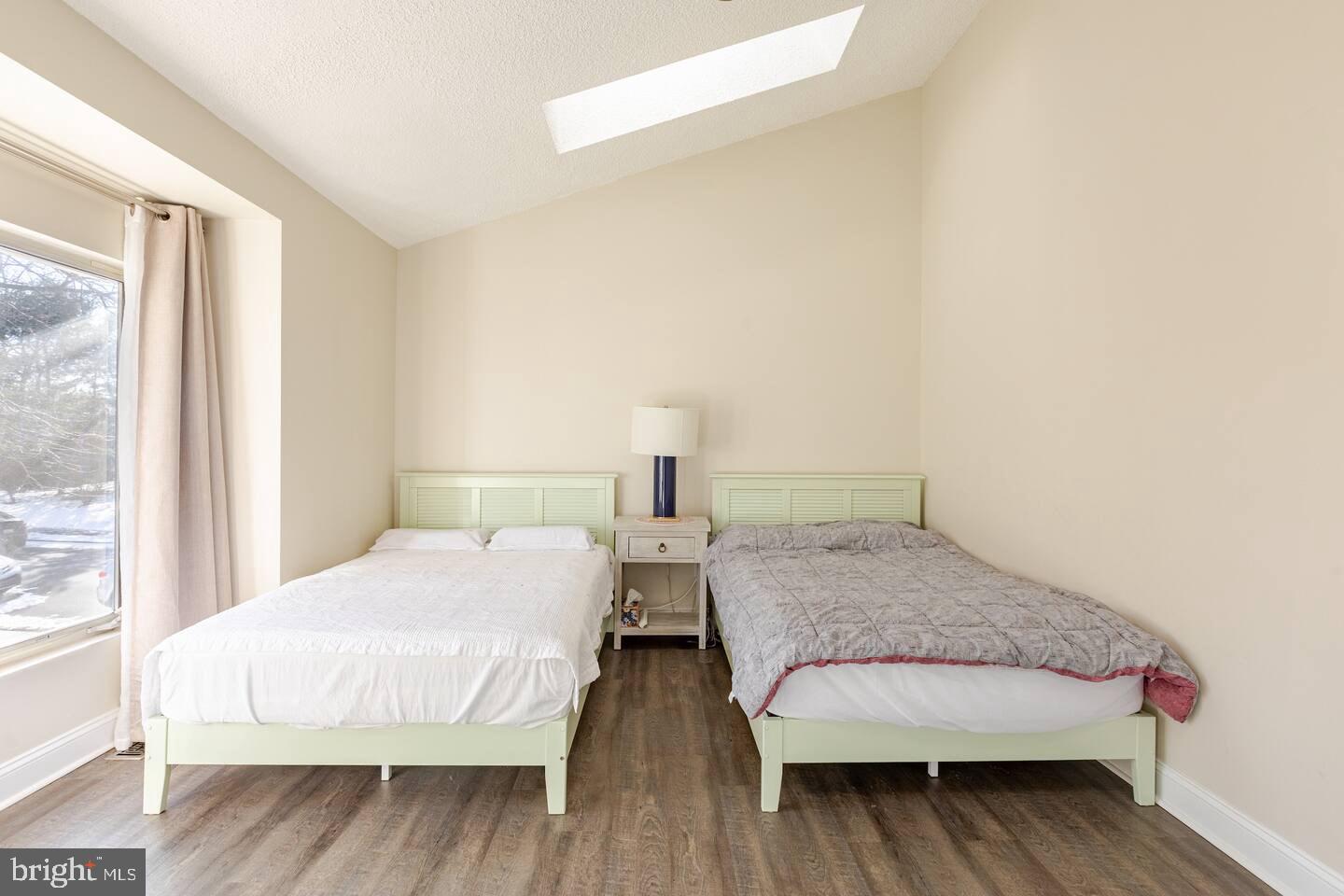 MONTGOMERY PLACE - Residential Lease