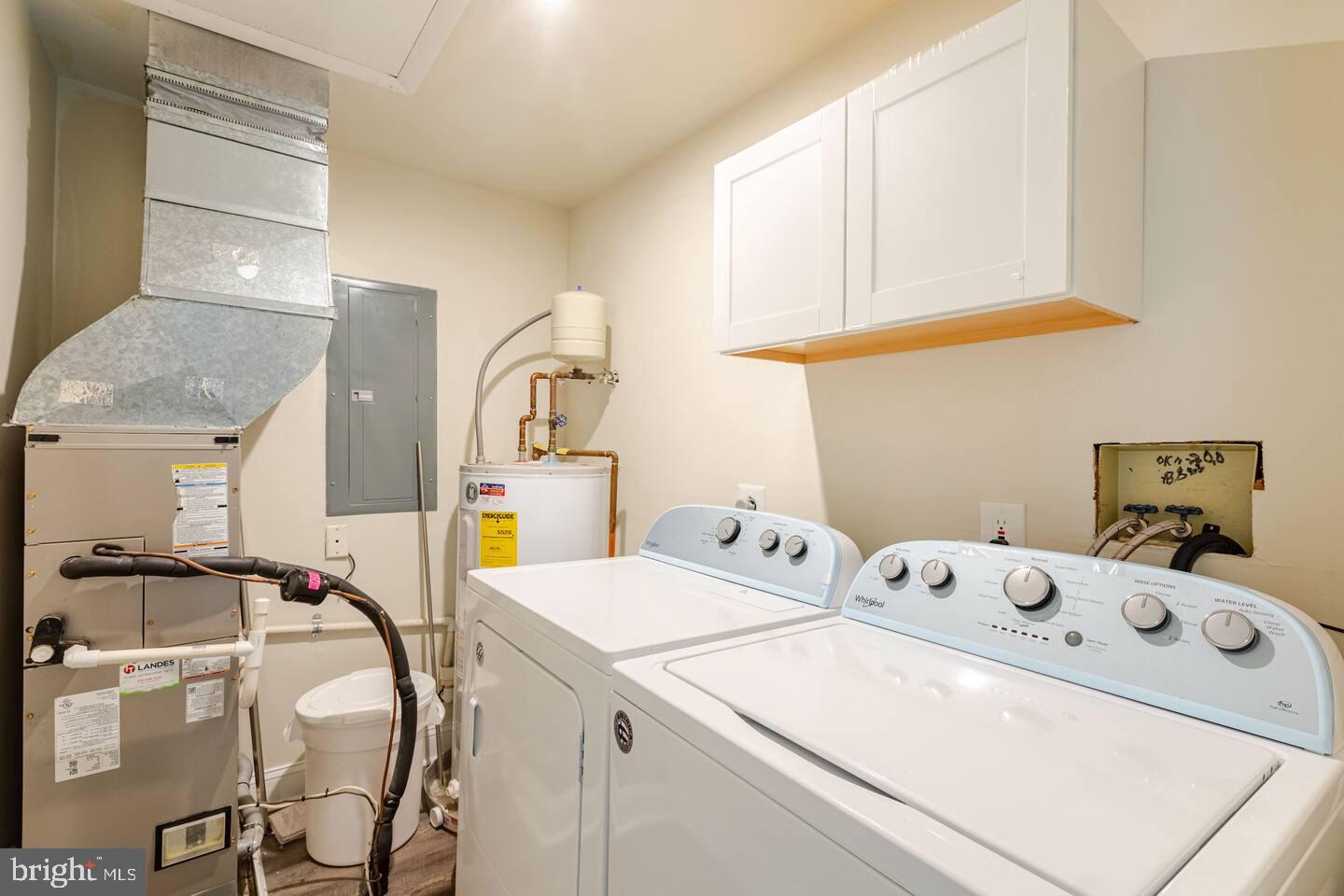 MONTGOMERY PLACE - Residential Lease