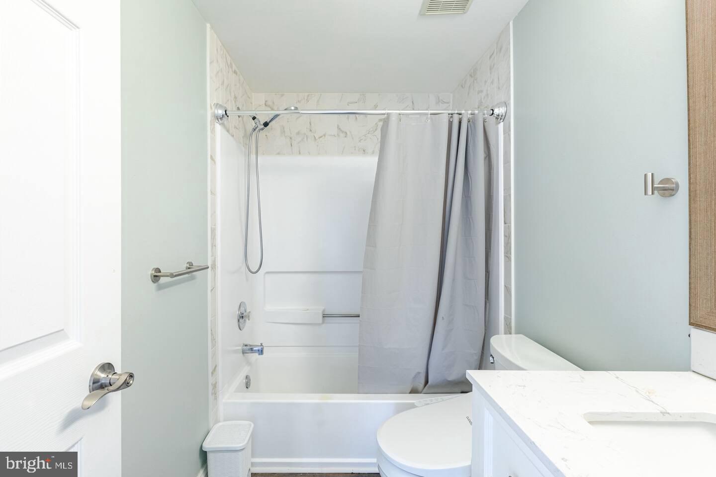 MONTGOMERY PLACE - Residential Lease