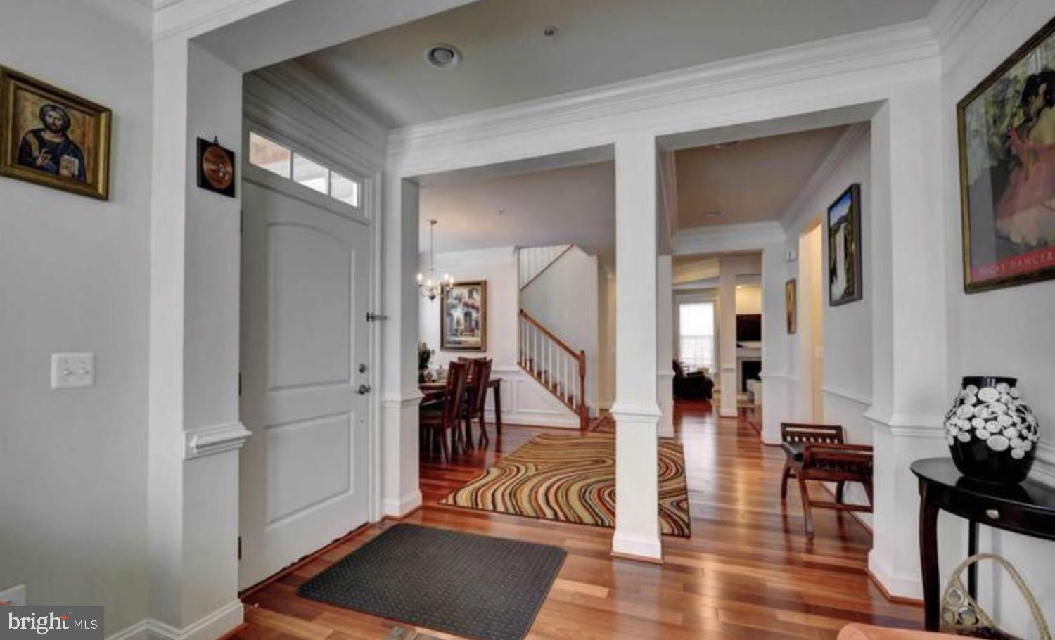 3041 MOORE LANE