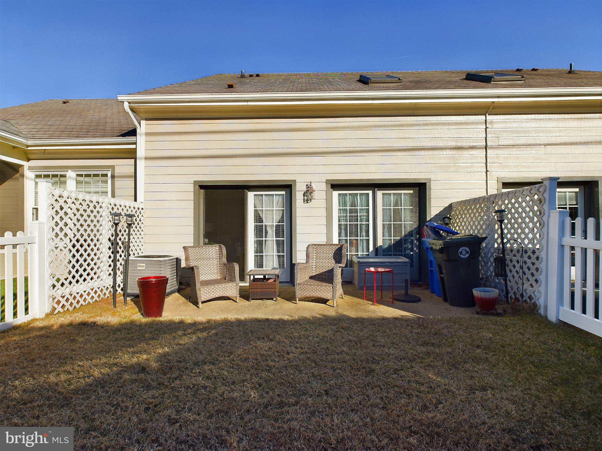 WASHINGTON SQUARE LA PLA - Residential