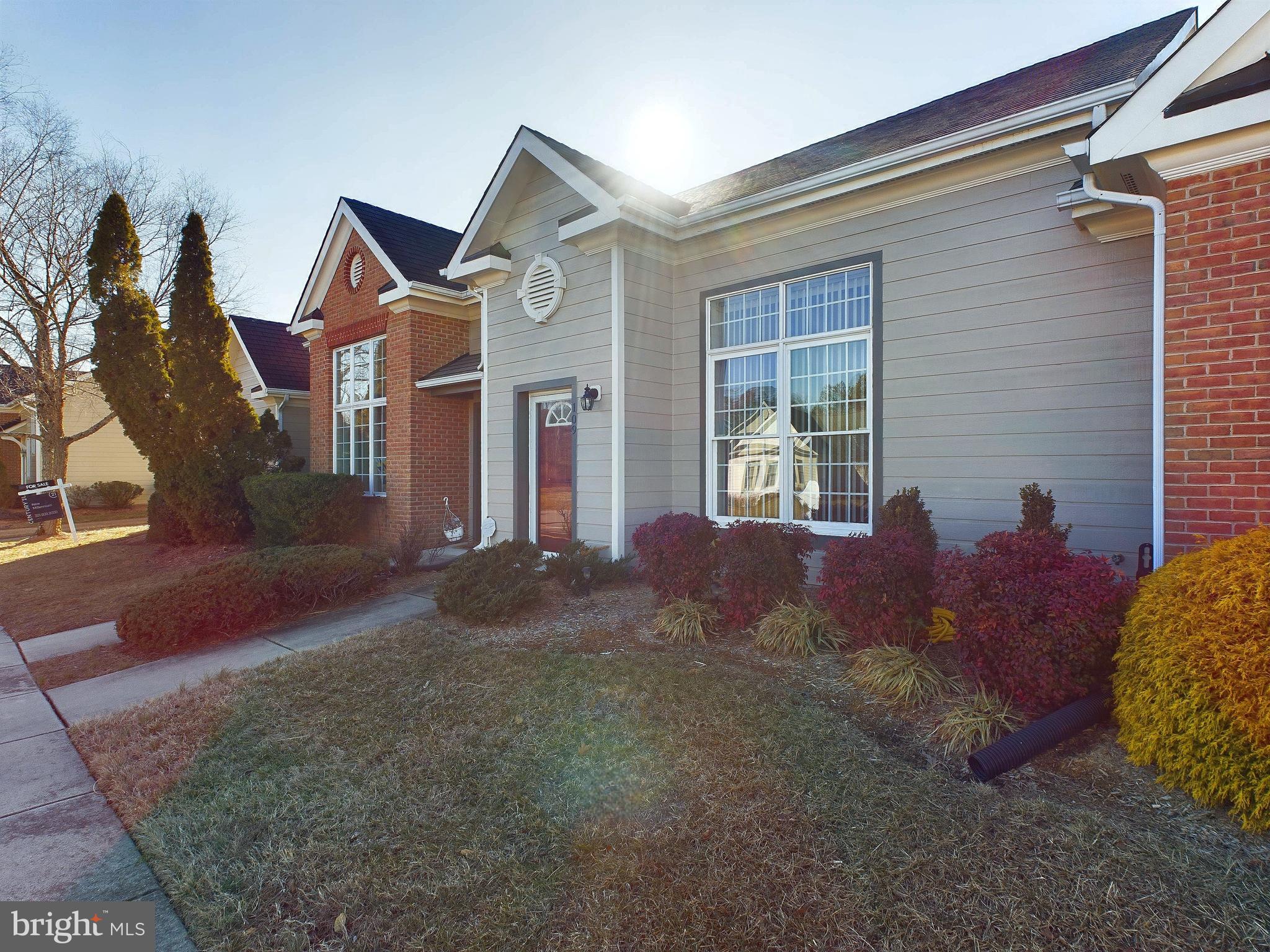 WASHINGTON SQUARE LA PLA - Residential