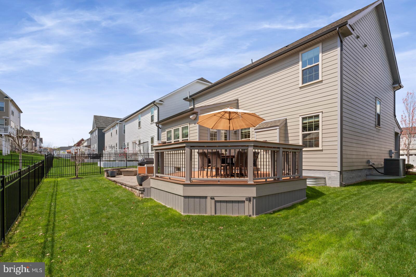 POTOMAC SHORES - Residential