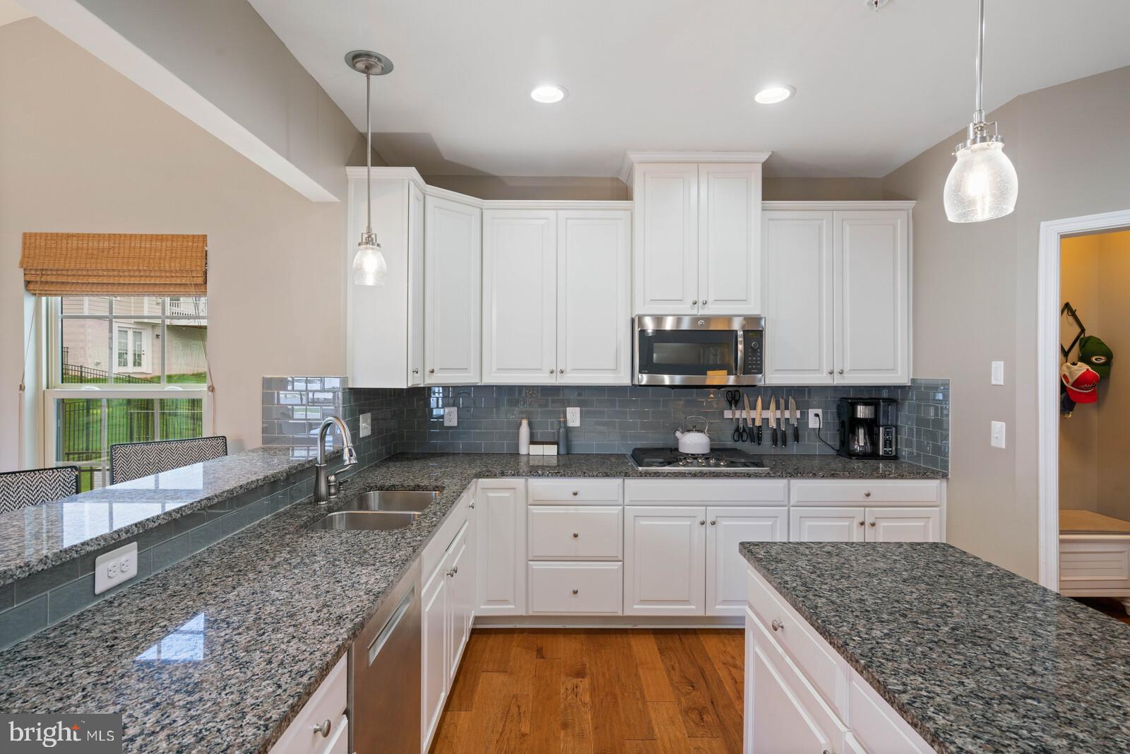 POTOMAC SHORES - Residential