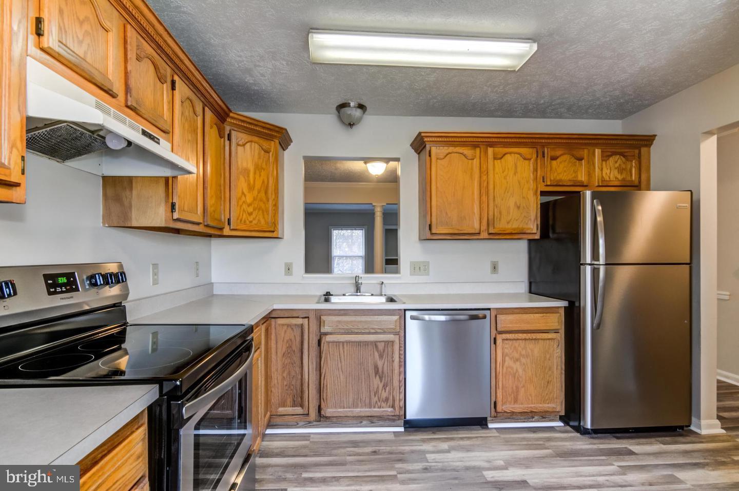 HAMPTON OAKS - Residential Lease