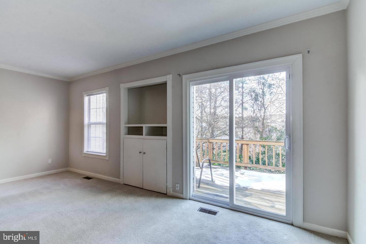 HAMPTON OAKS - Residential Lease