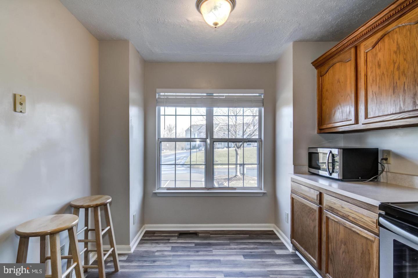 HAMPTON OAKS - Residential Lease