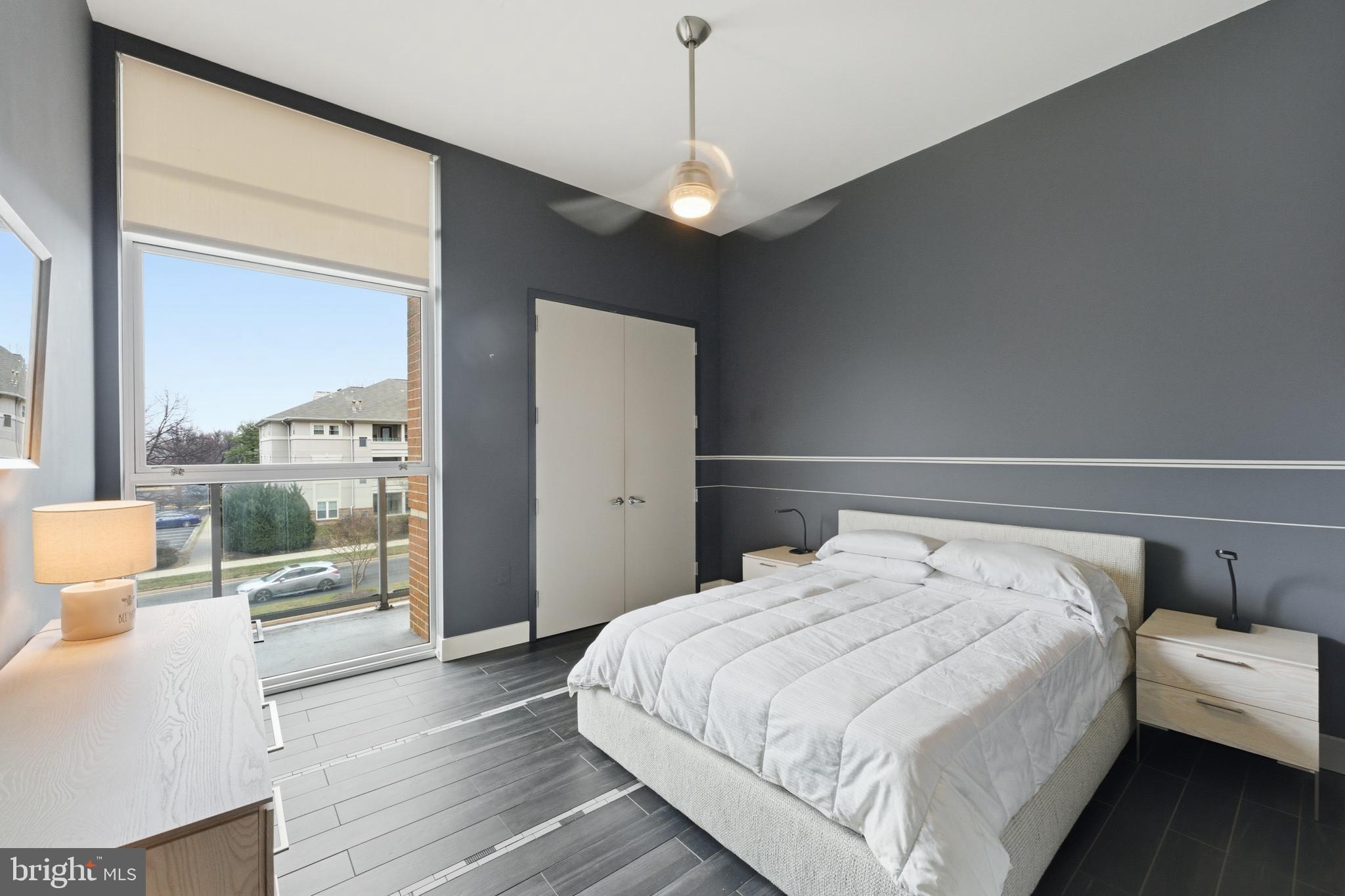 RESTON TOWN CENTER - Residential