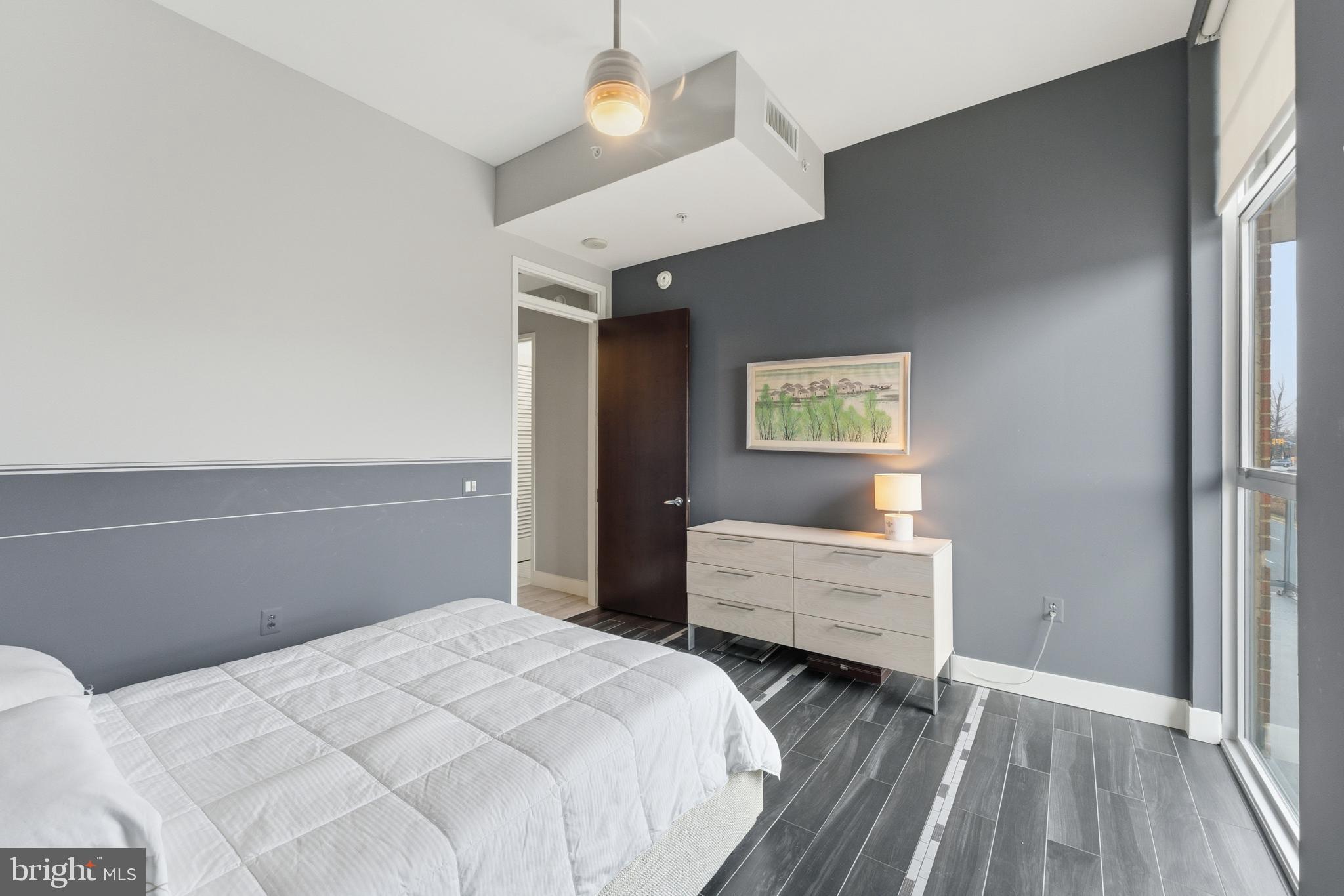 RESTON TOWN CENTER - Residential