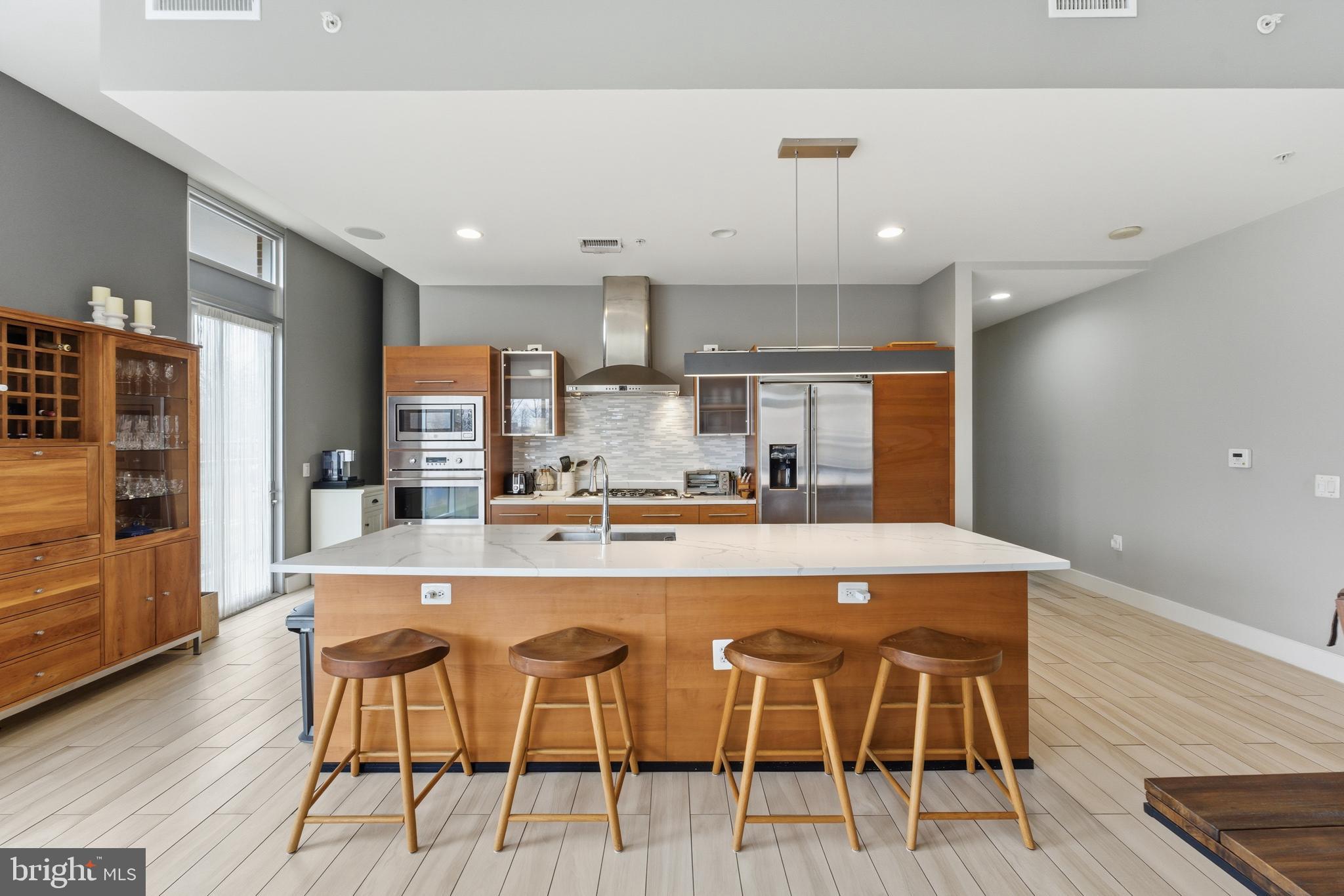 RESTON TOWN CENTER - Residential