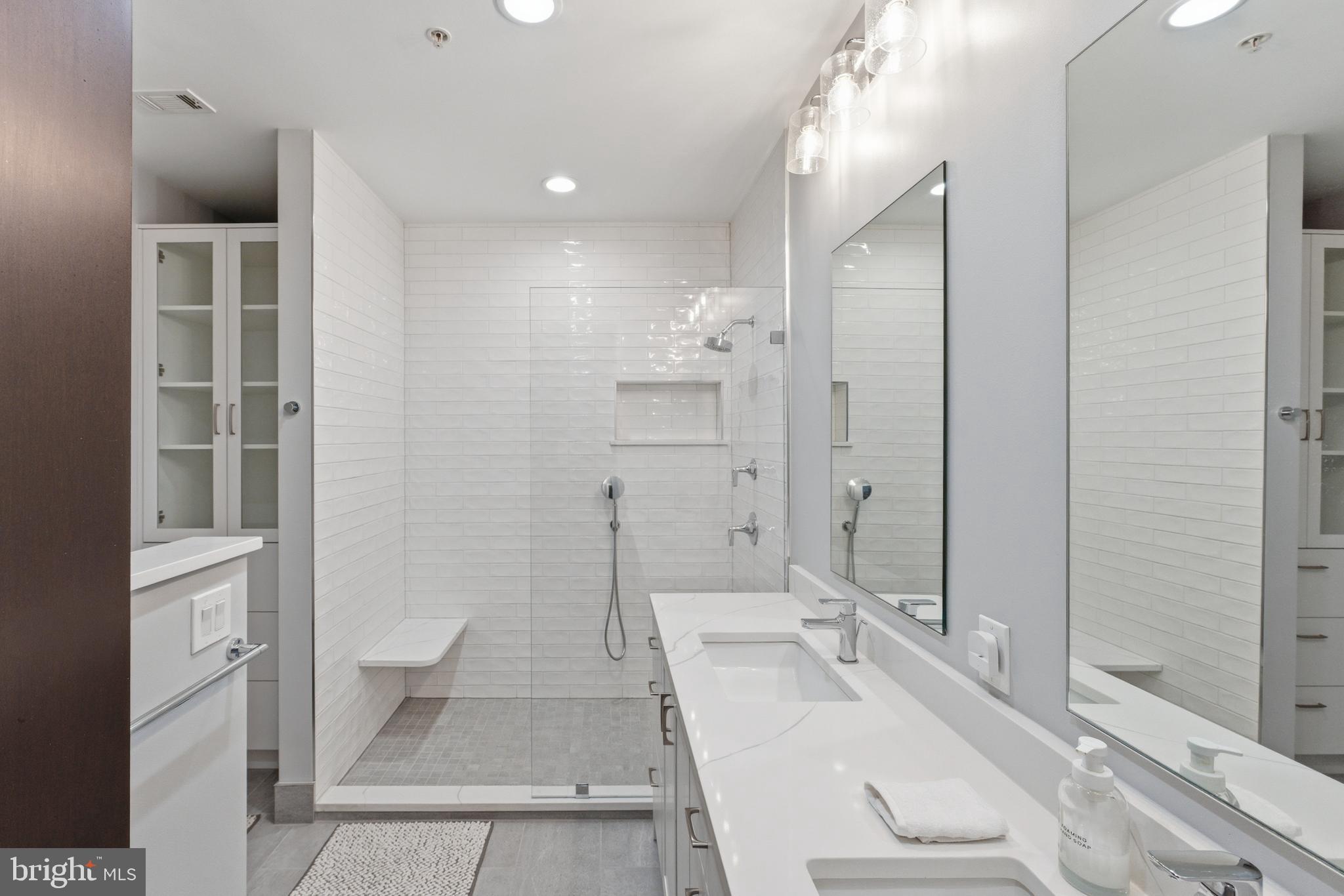 RESTON TOWN CENTER - Residential