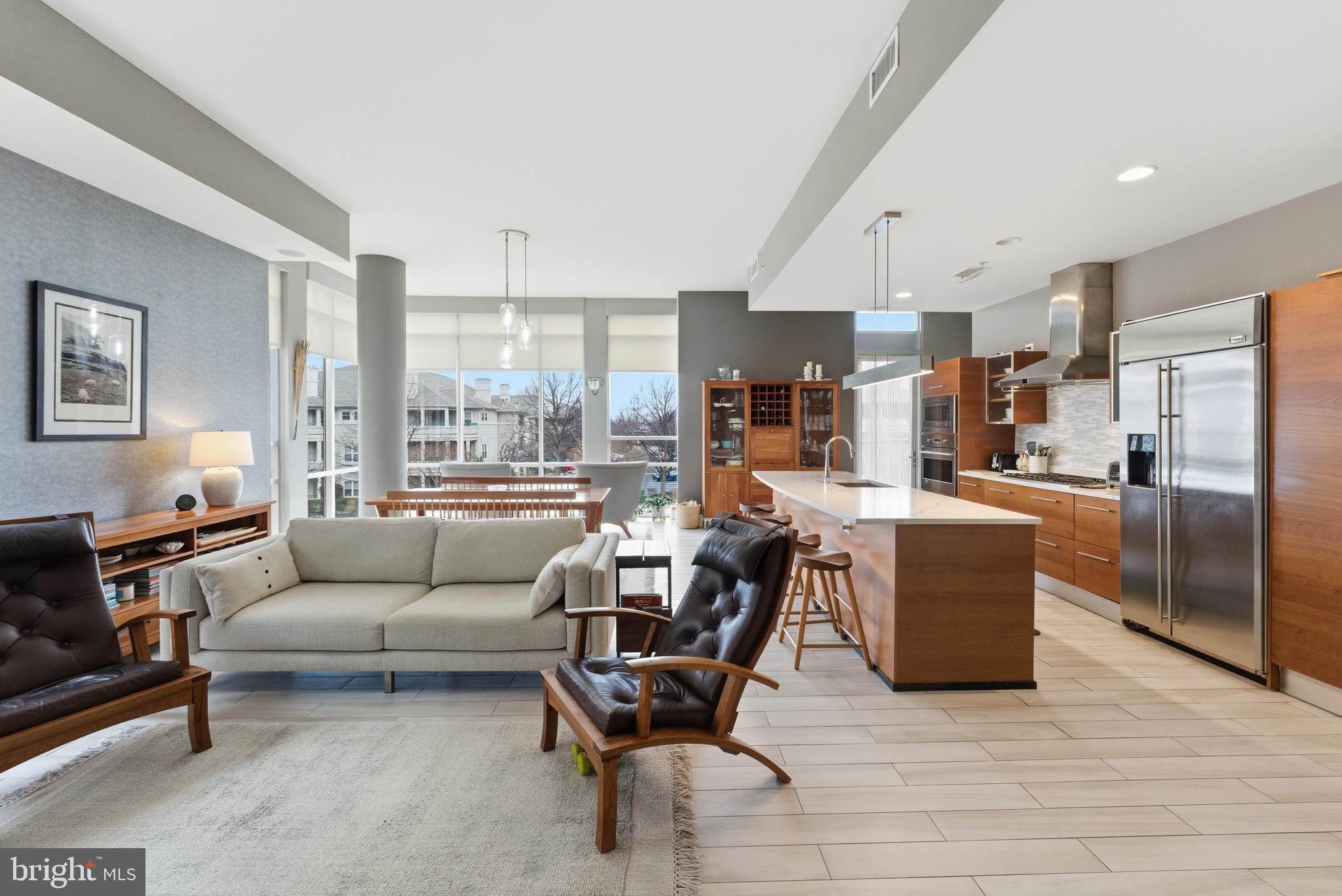 RESTON TOWN CENTER - Residential