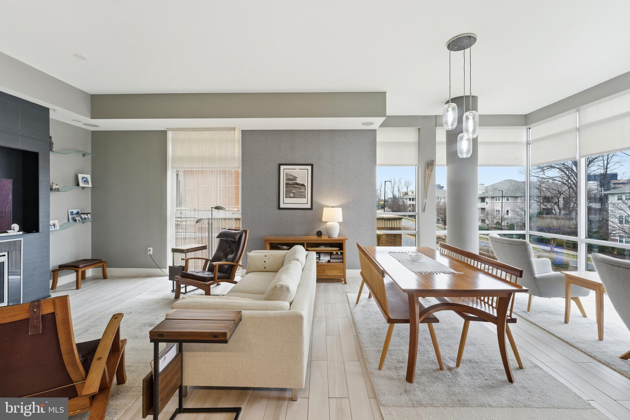 RESTON TOWN CENTER - Residential