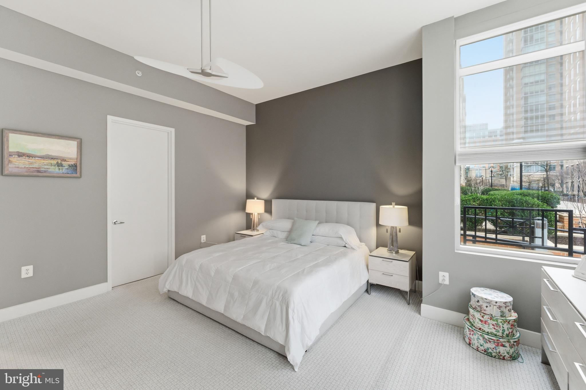 RESTON TOWN CENTER - Residential