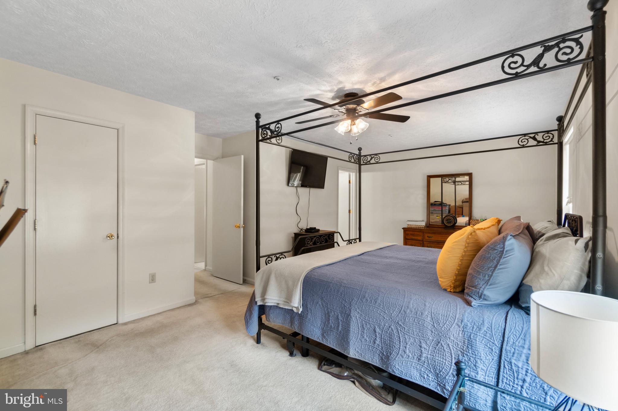 OXFORD LANDING - Residential