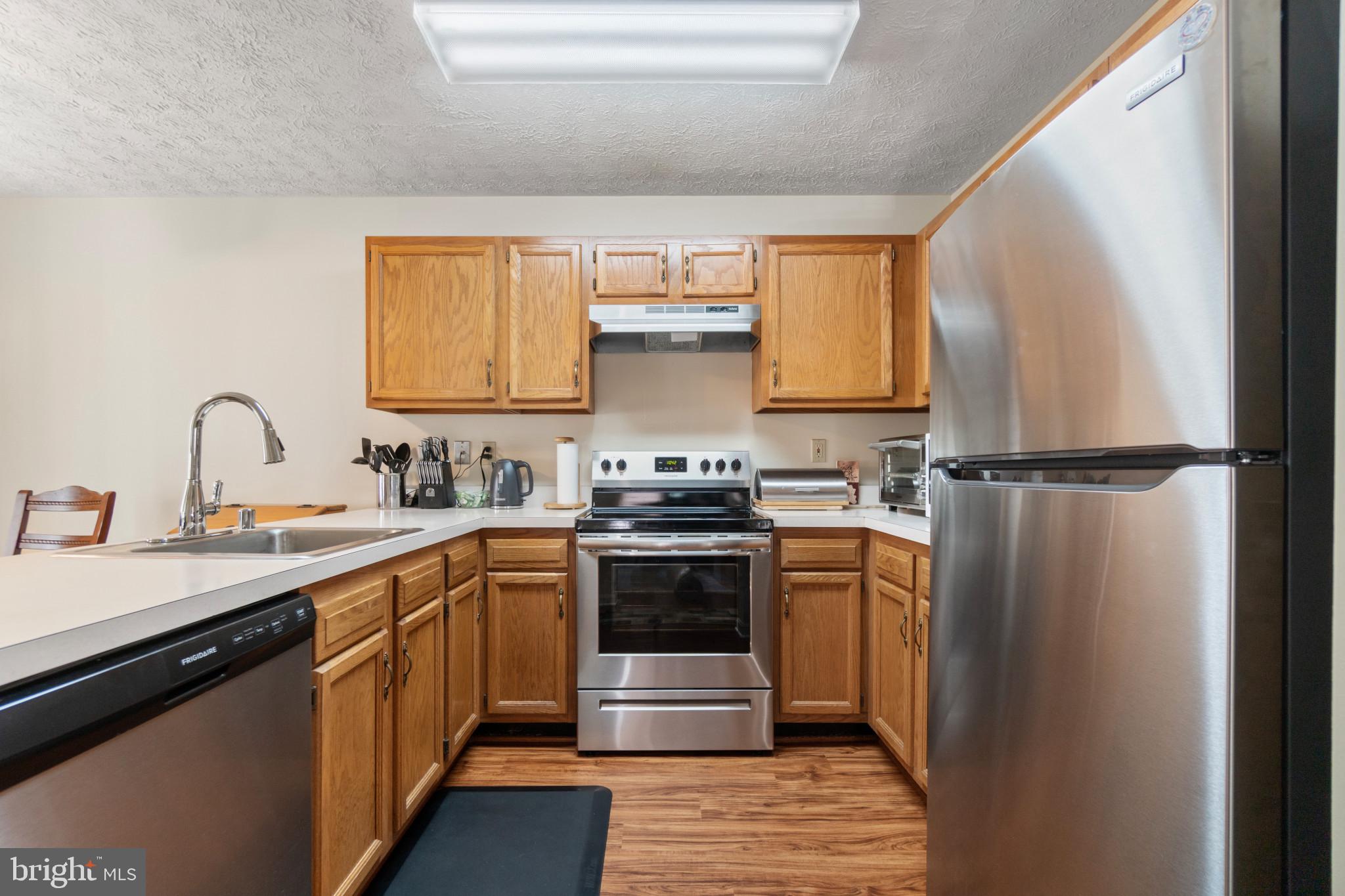 OXFORD LANDING - Residential