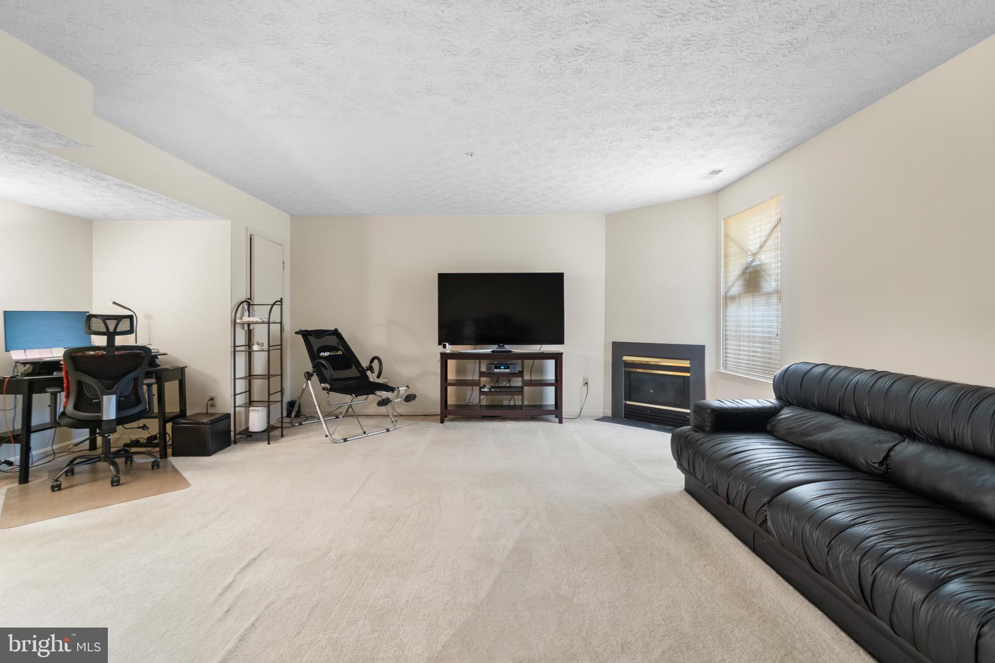 OXFORD LANDING - Residential