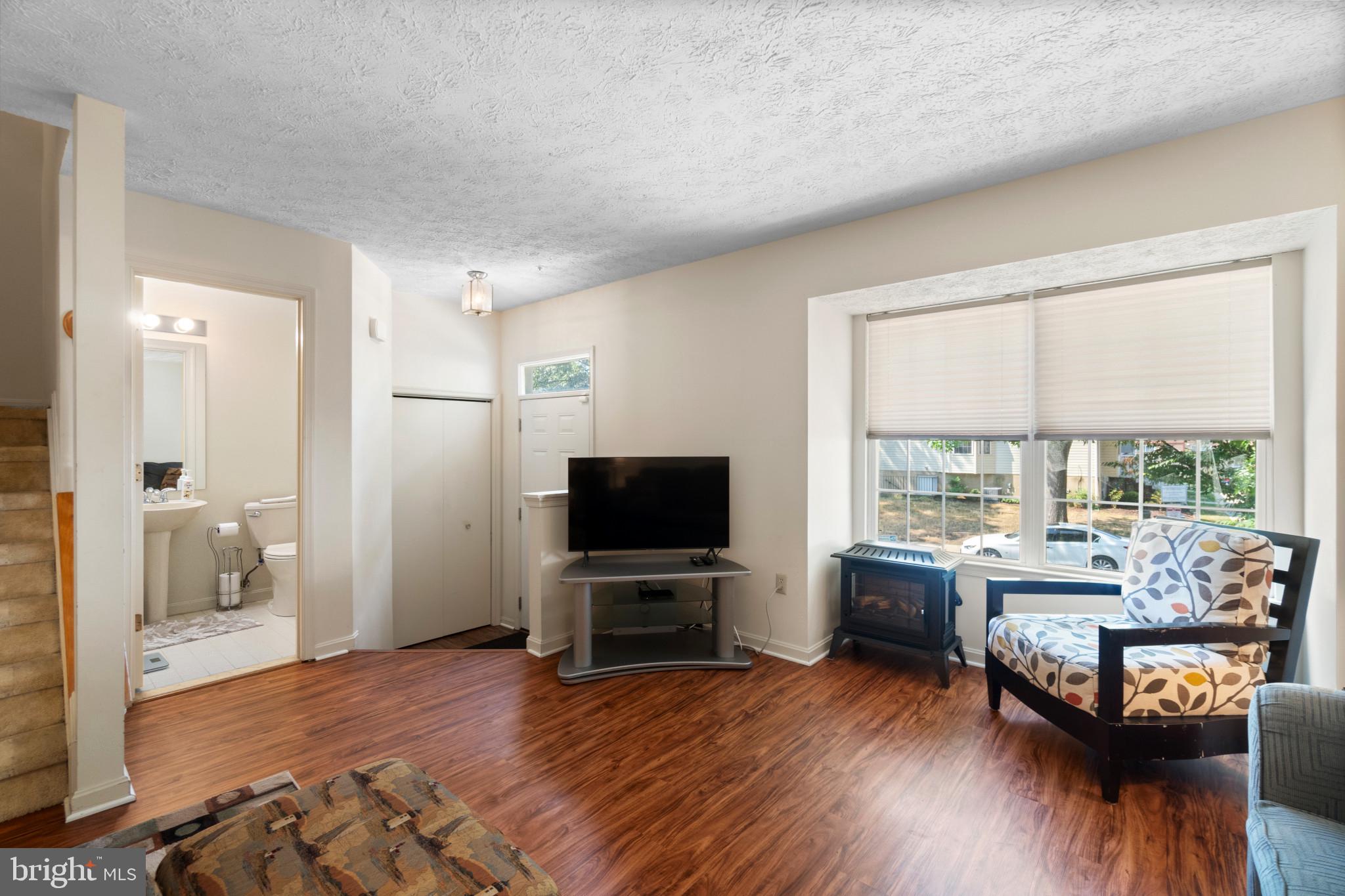 OXFORD LANDING - Residential