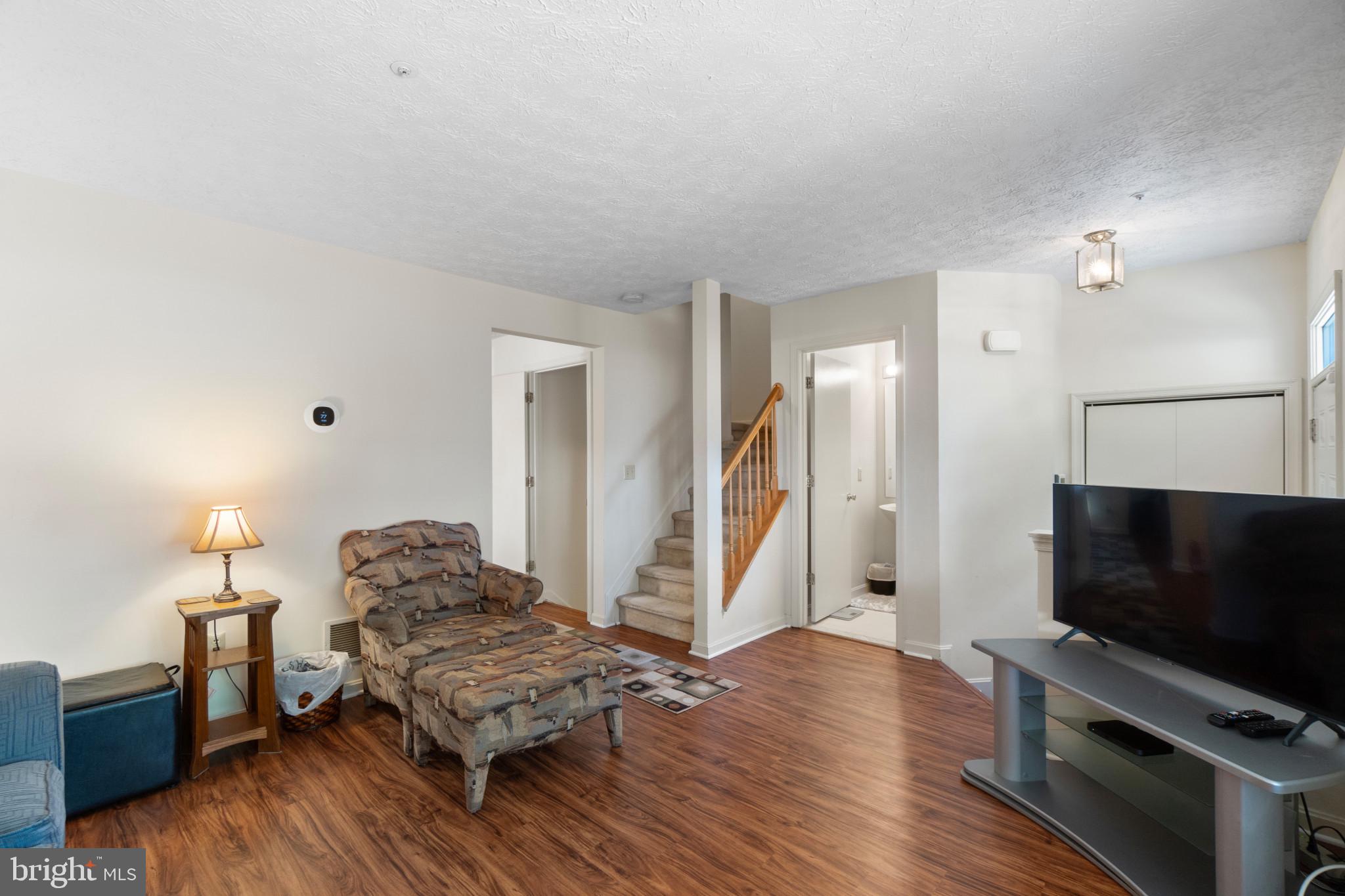 OXFORD LANDING - Residential