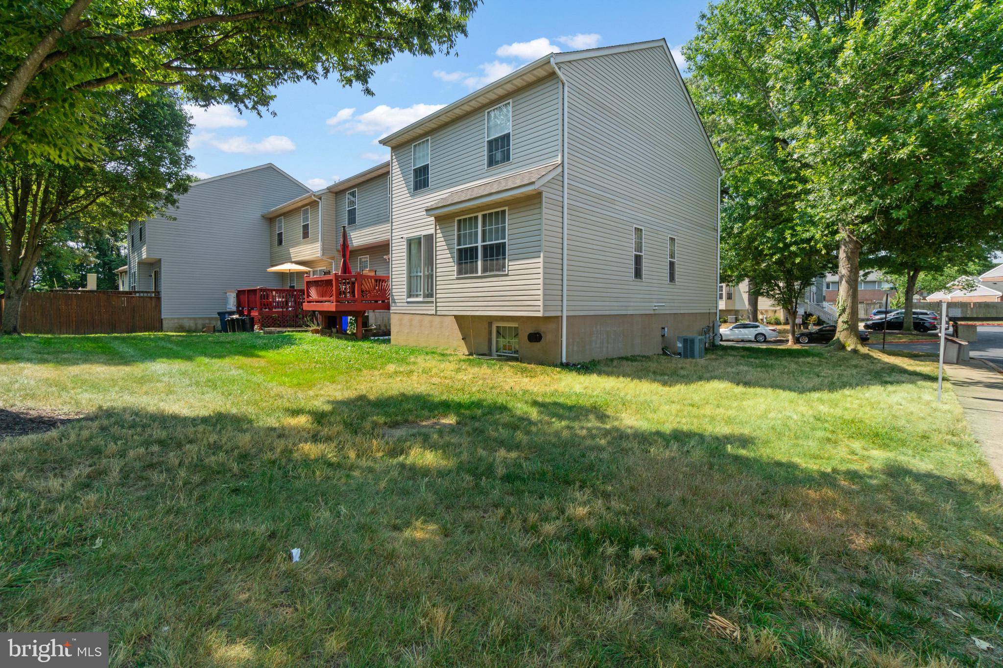 OXFORD LANDING - Residential