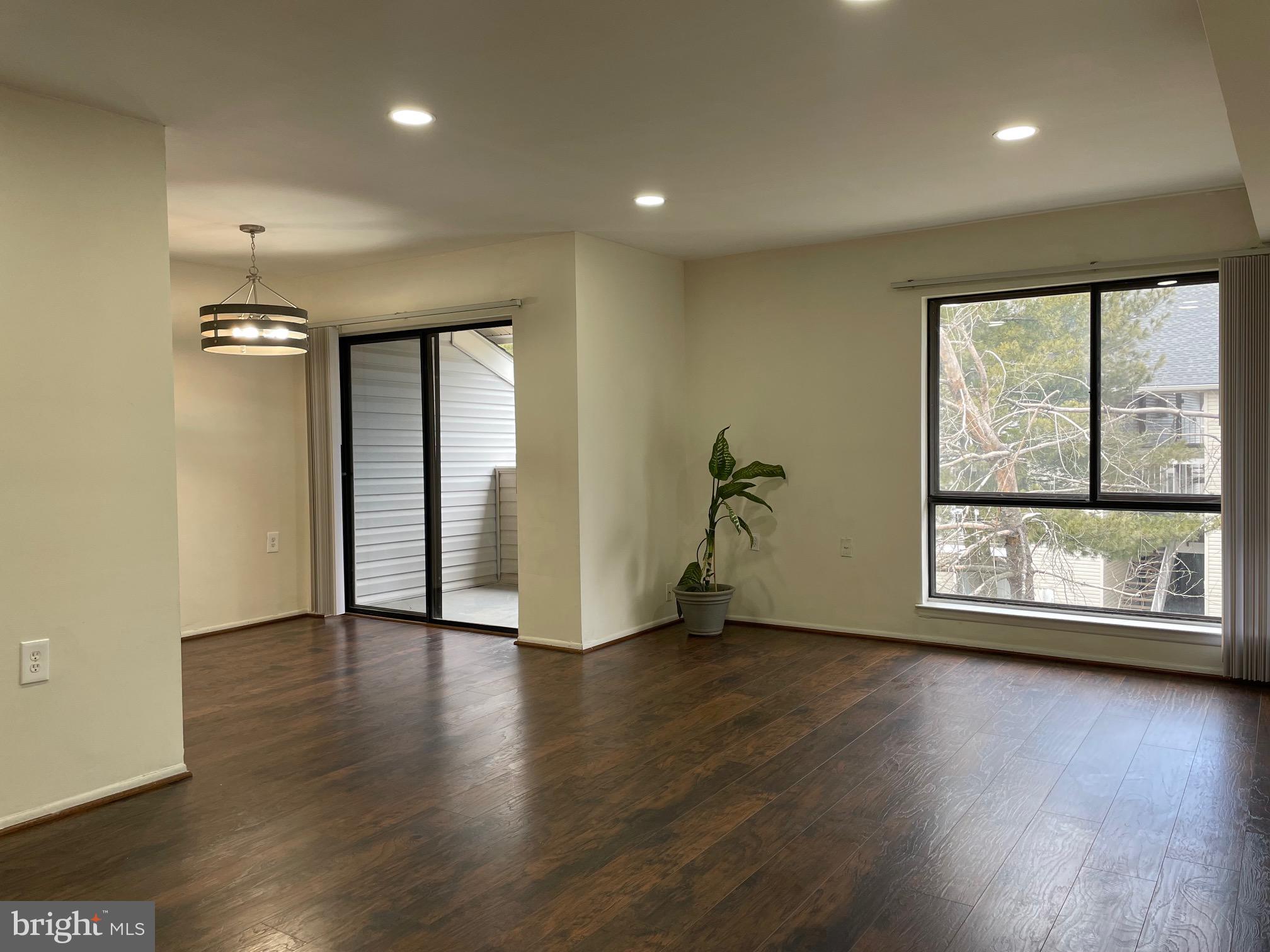 THE VILLAGES CONDO - Residential