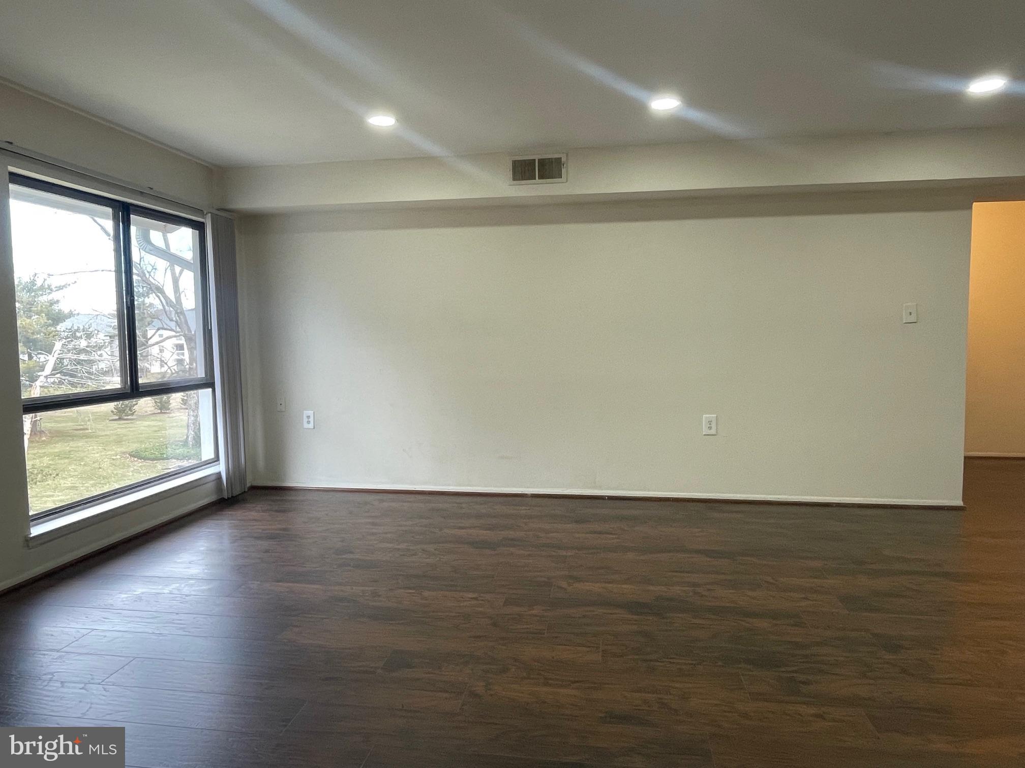 THE VILLAGES CONDO - Residential